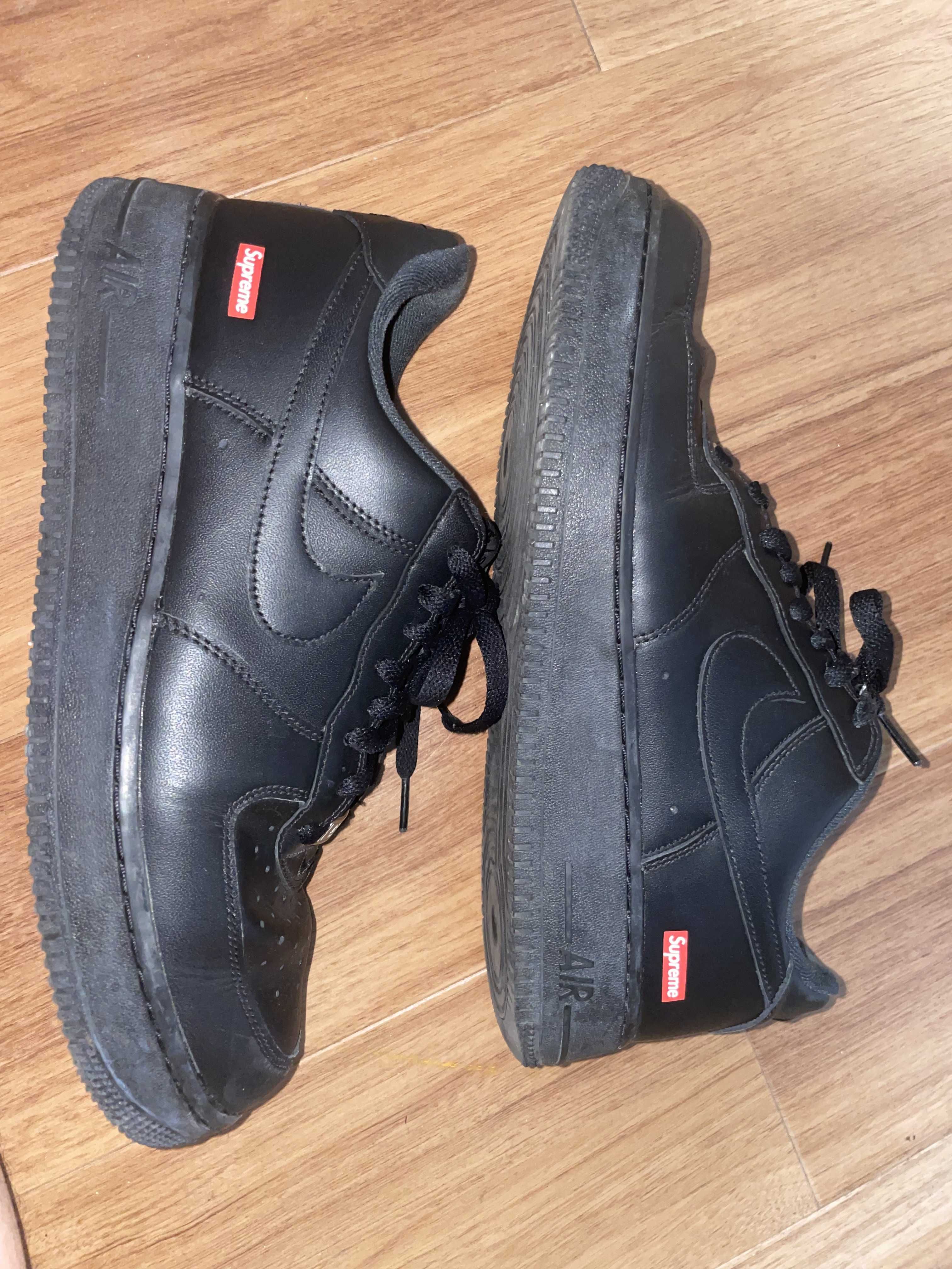 Supreme × Nike Air Force 1 Low "Black"
