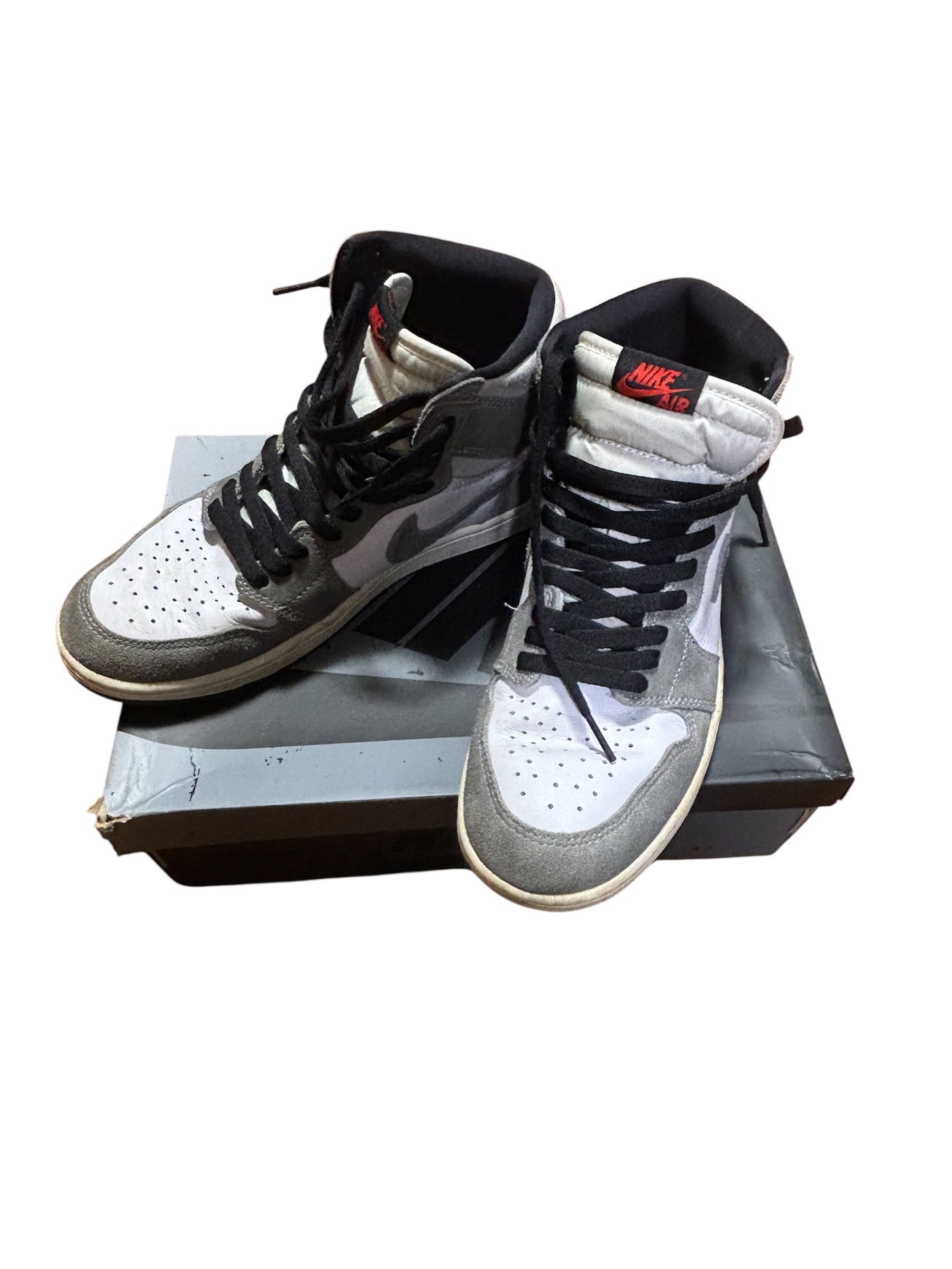 Nike Air Jordan 1 Retro High OG "Black and Smoke Grey"