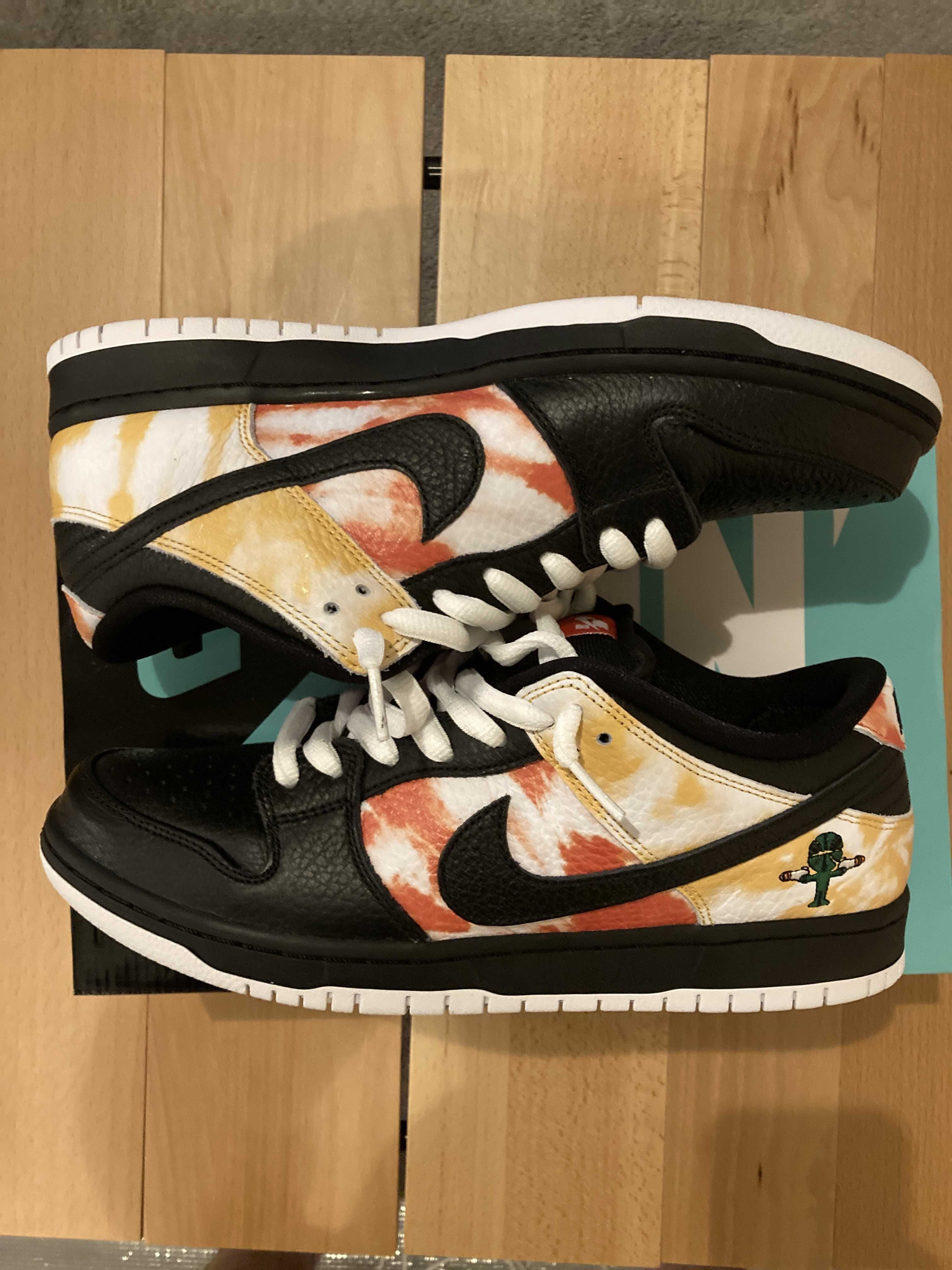 Nike SB Dunk Low "Raygun Tie-Dye/Black"