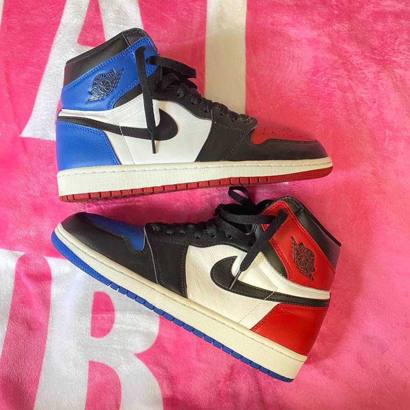 Nike Air Jordan 1 Retro High "Top 3"