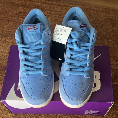 Nike SB Dunk Low Pro "Philadelphia Phillies/Valor Blue and Team Maroon"