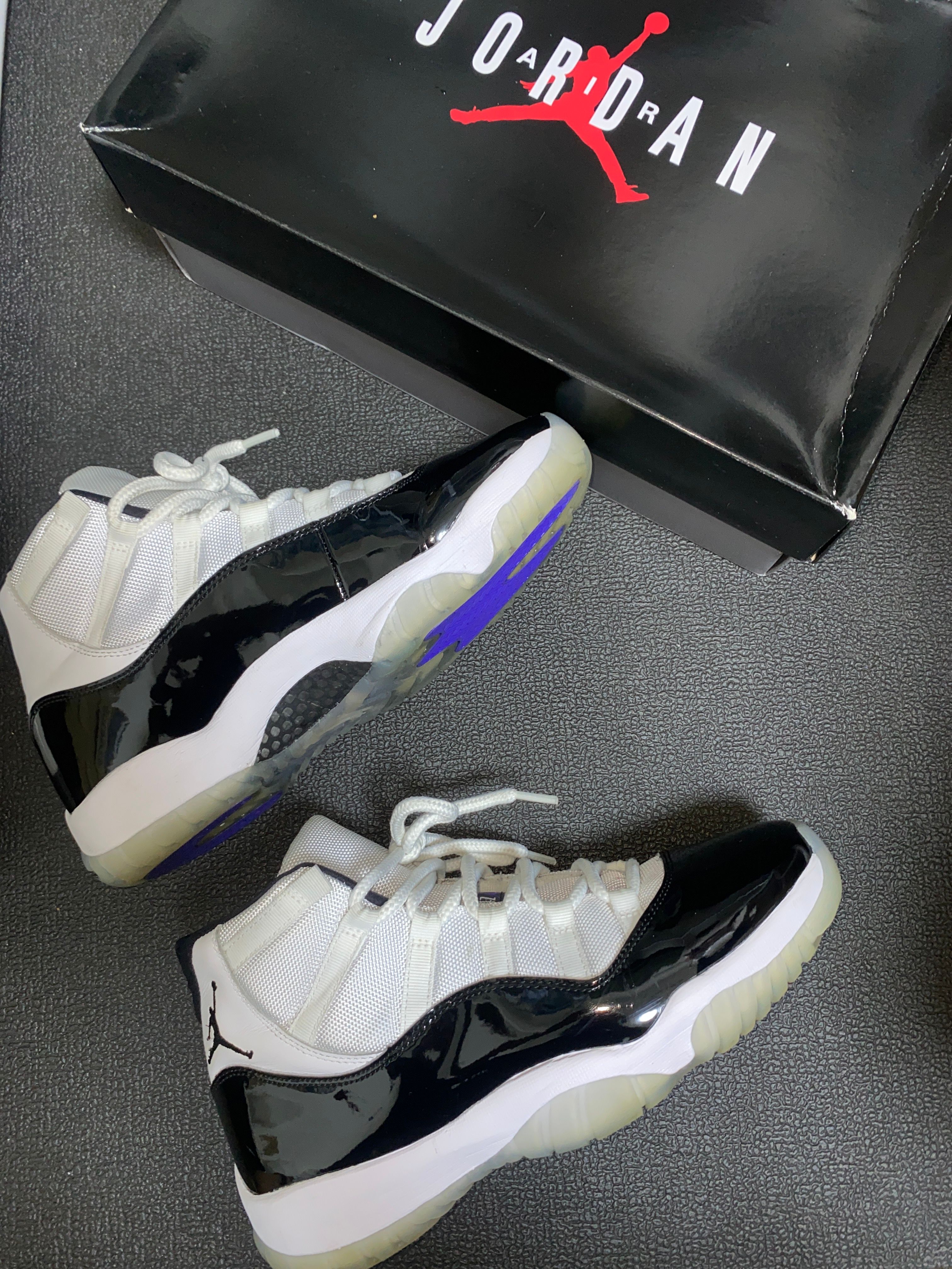Nike Air Jordan 11 Retro "Concord" (2018)