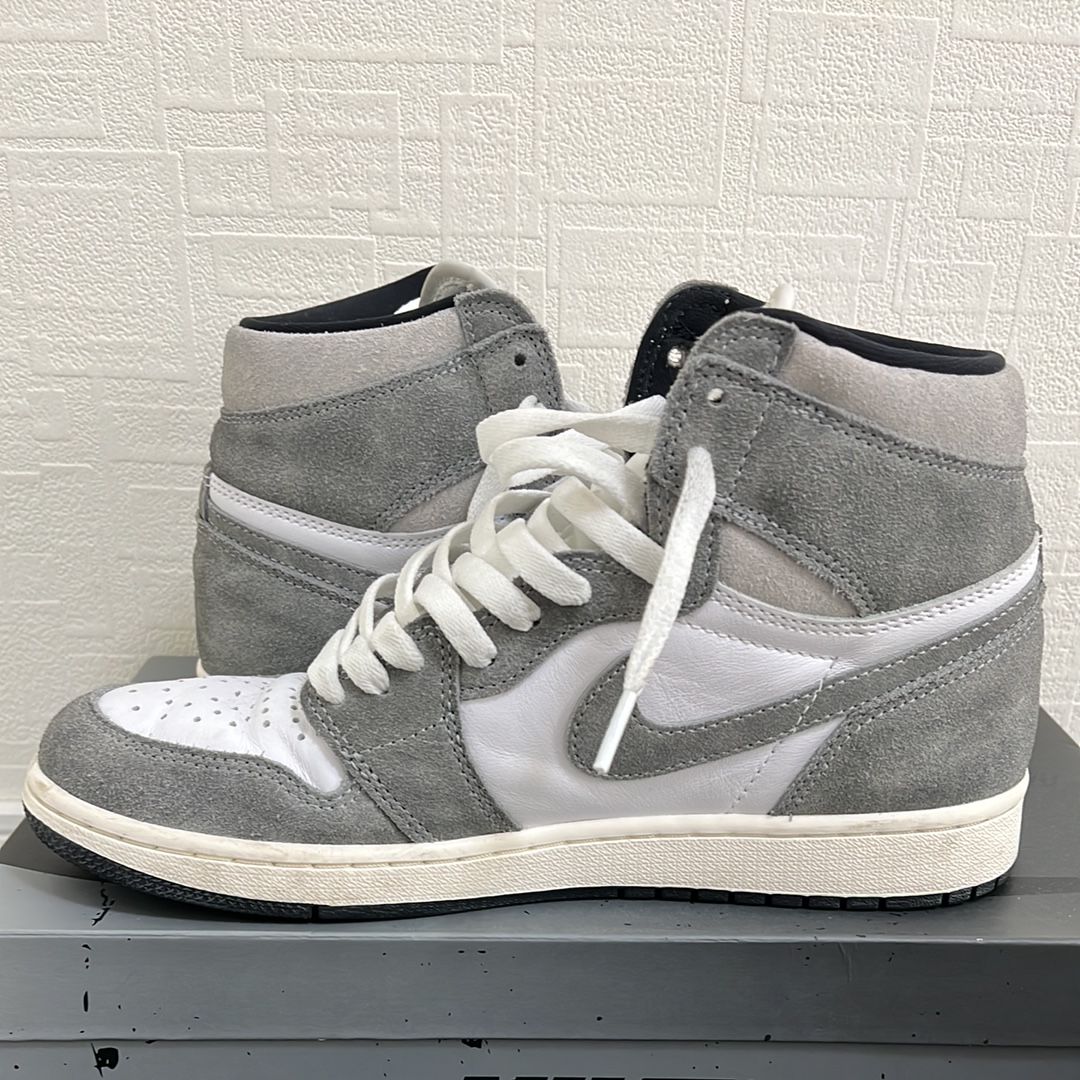 Nike Air Jordan 1 Retro High OG "Black and Smoke Grey"