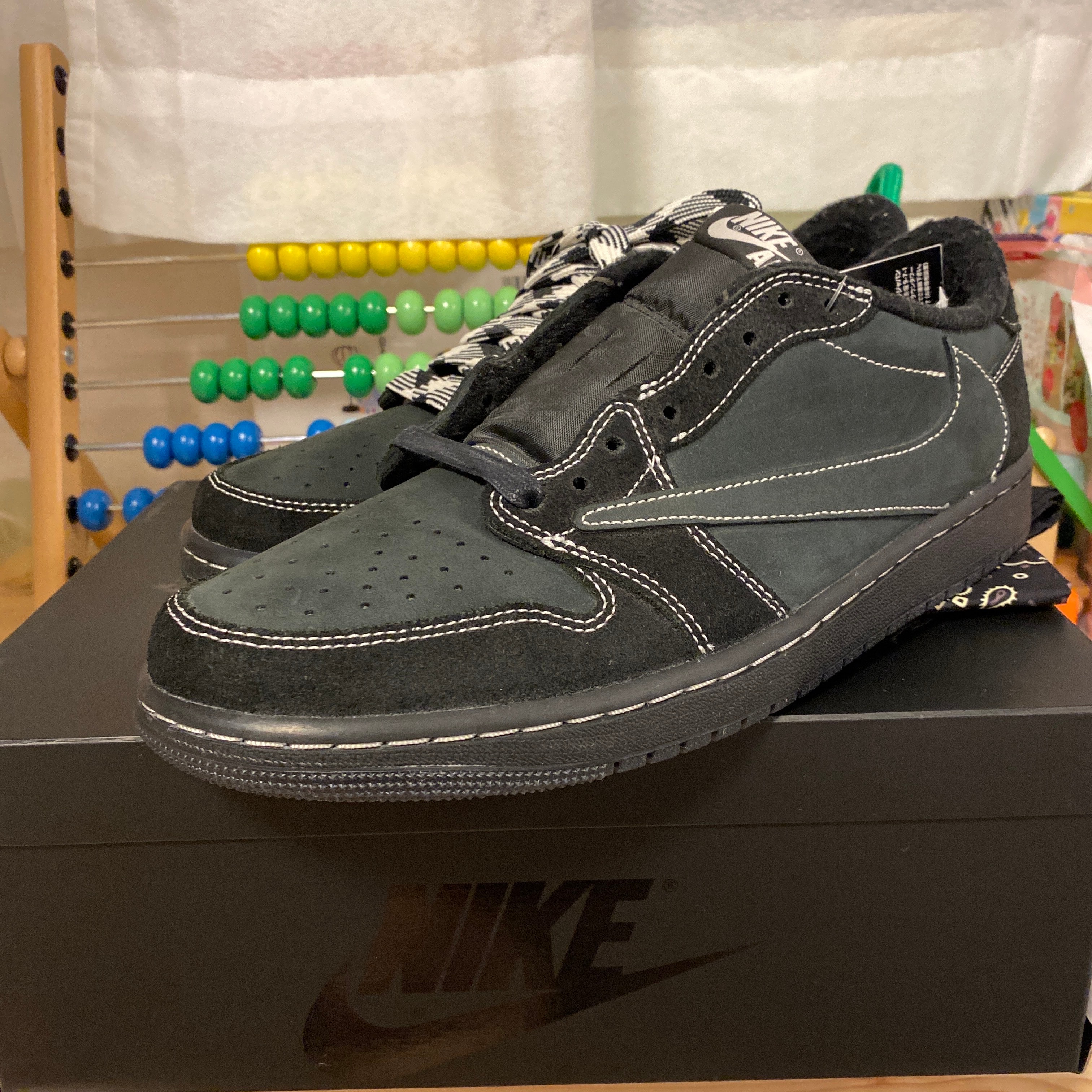 Travis Scott × Nike Air Jordan 1 Low OG SP "Black Phantom"