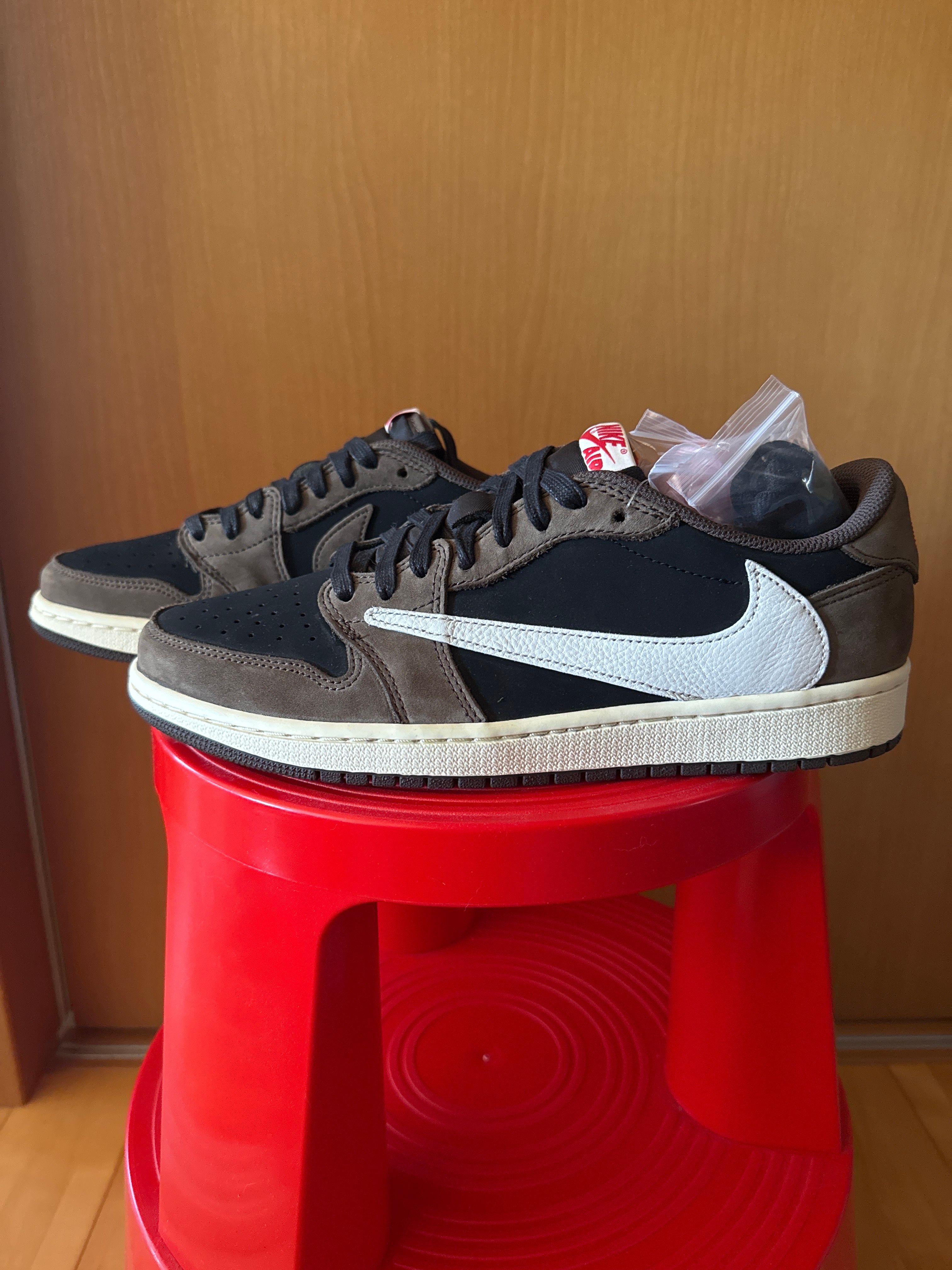 Travis Scott × Nike Air Jordan 1 Low OG SP-T "Black/Dark Mocha"