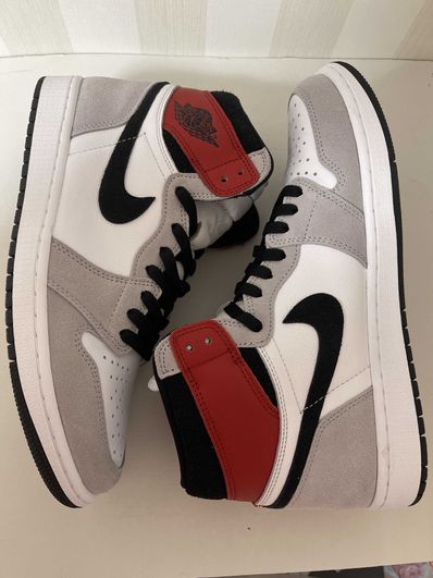 Nike Air Jordan 1 High OG "White/Black/Light Smoke Grey"