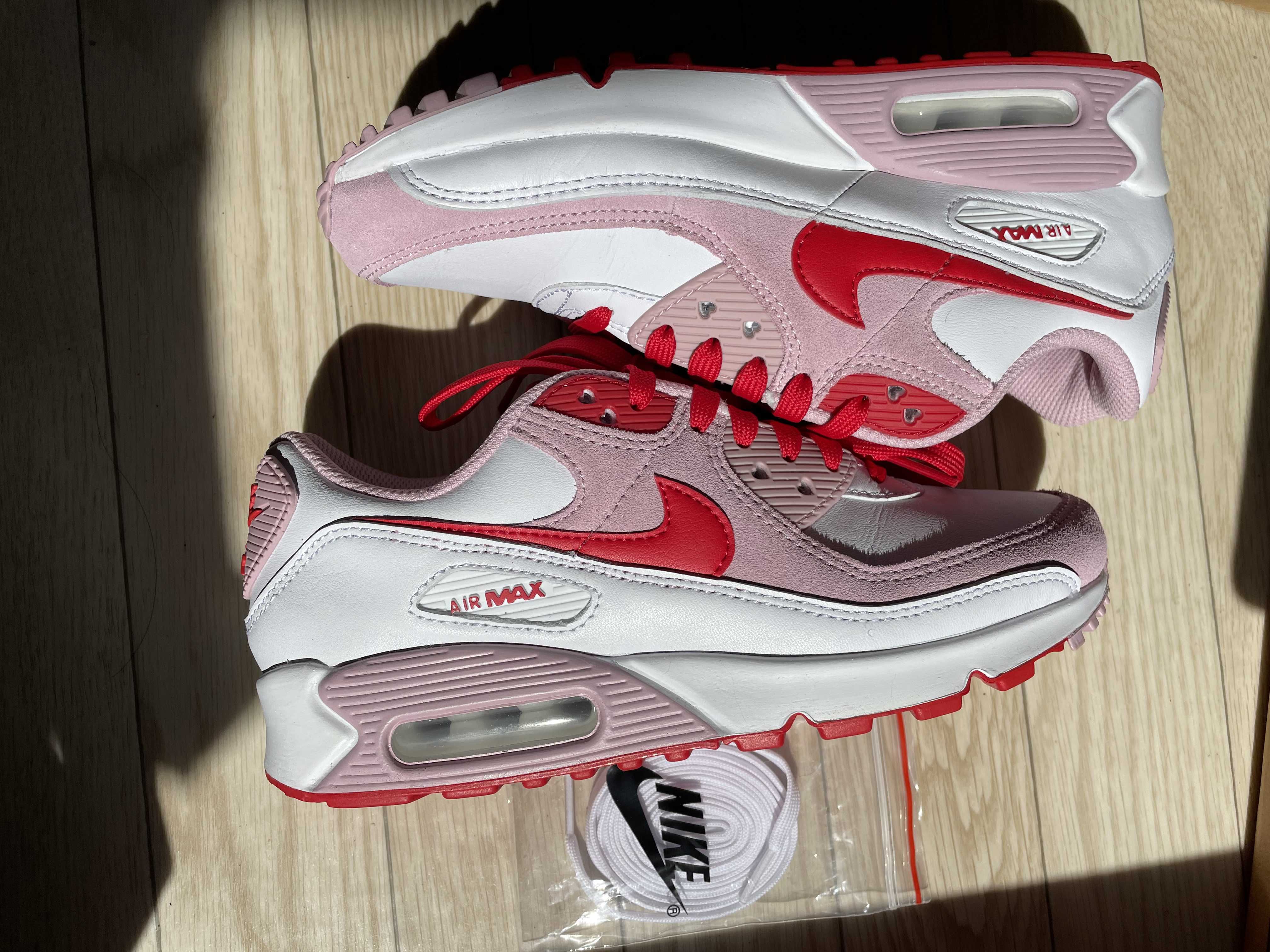 Nike Women's Air Max 90 "Valentine’s Day"