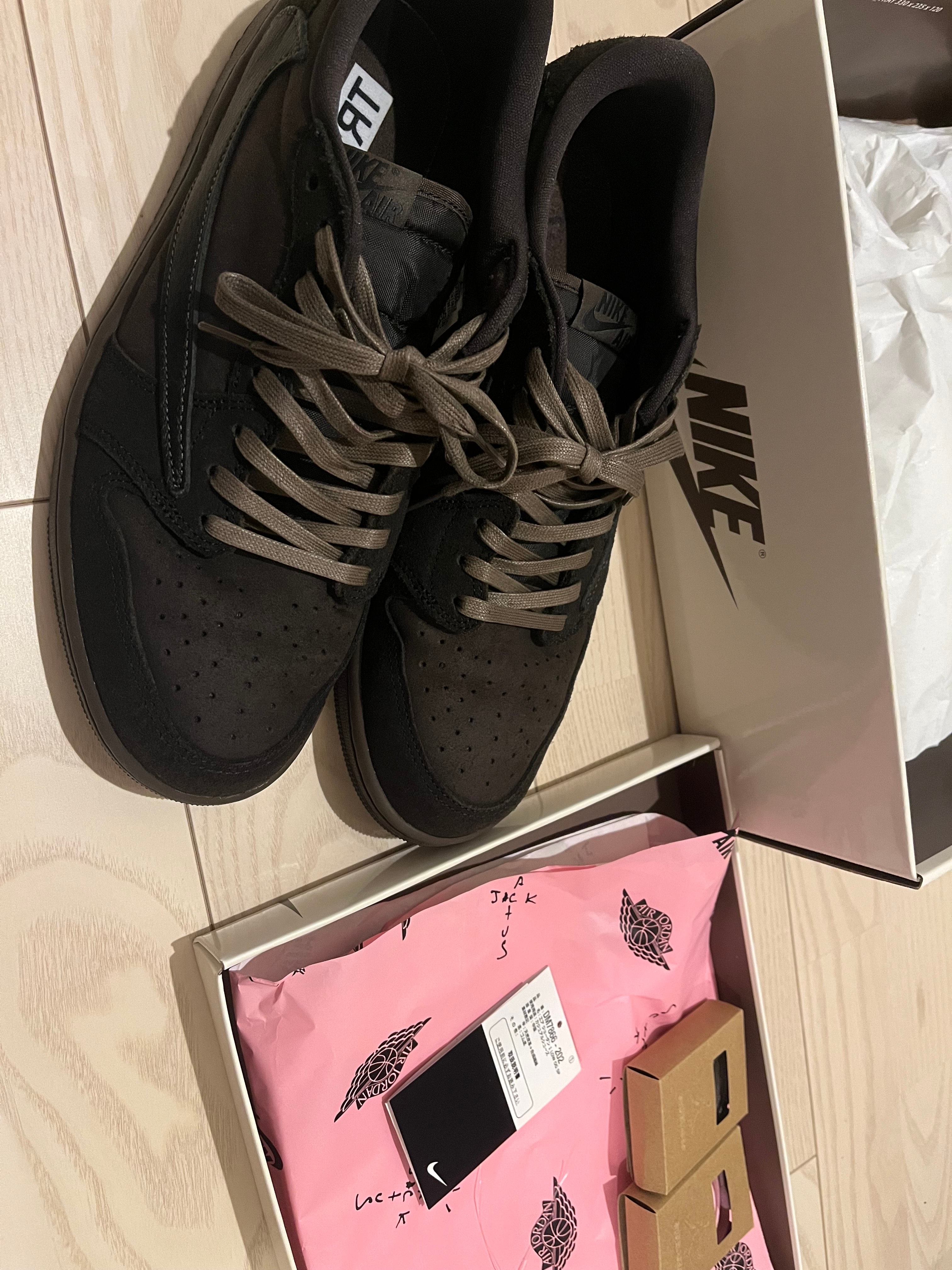 Travis Scott × Nike Air Jordan 1 Low OG SP "Velvet Brown and Dark Mocha"