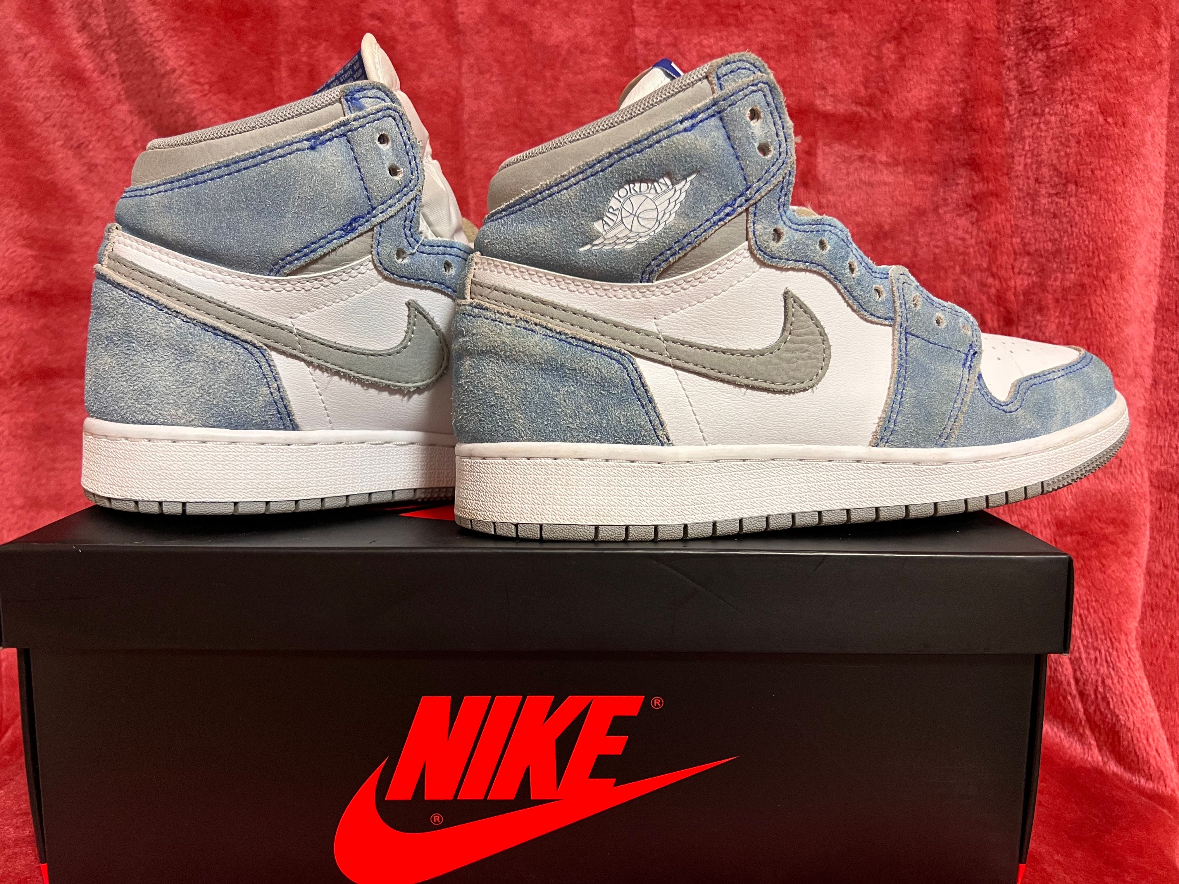 Nike GS Air Jordan 1 High OG "Hyper Royal"