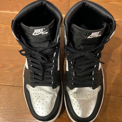 Nike Women's Air Jordan 1 Retro High OG "Silver Toe"