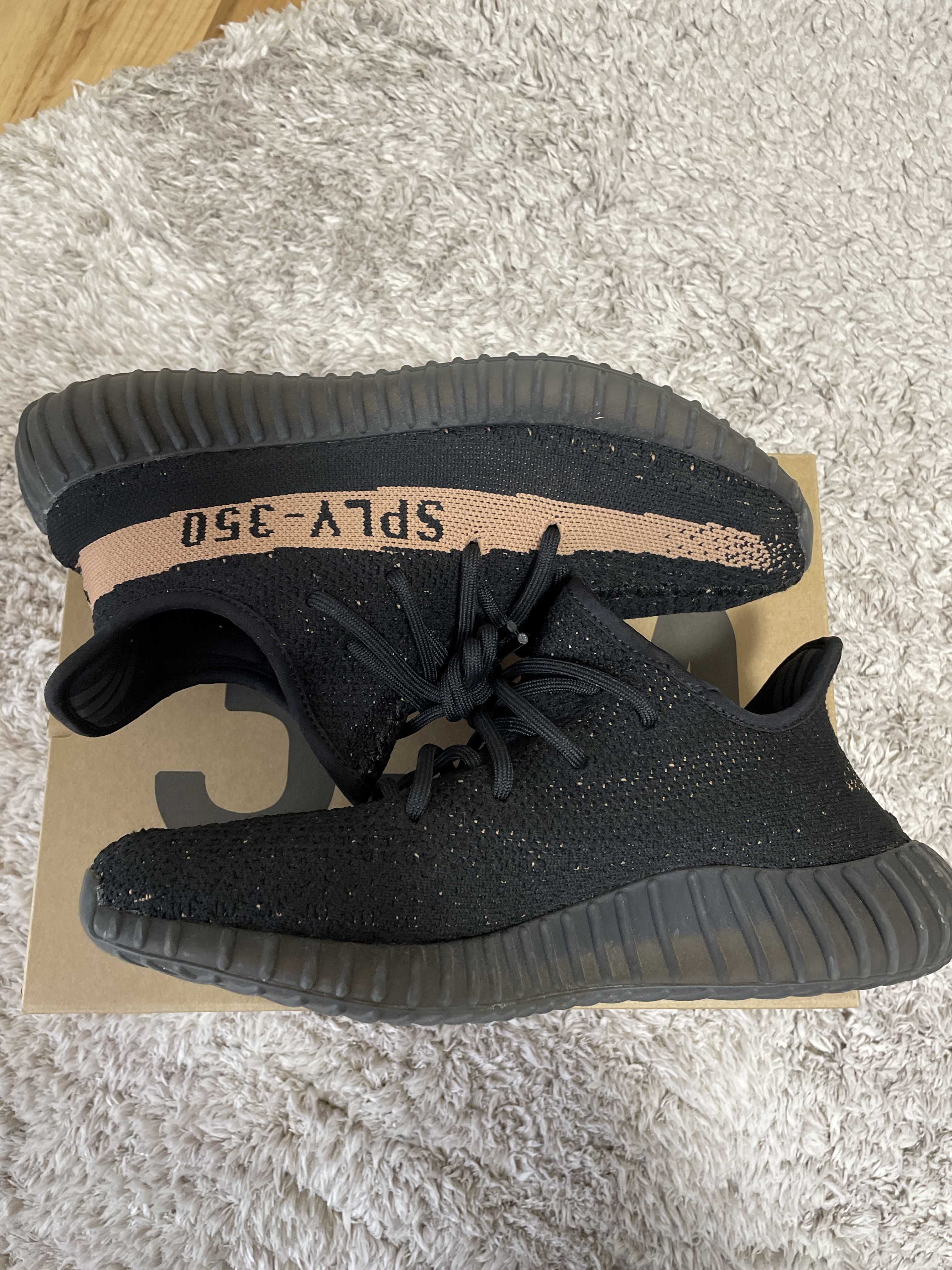 adidas YEEZY Boost 350 V2 "Core Black/Copper"