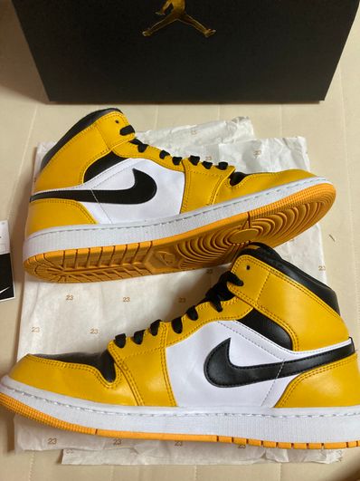 Nike Air Jordan 1 Mid "Taxi"