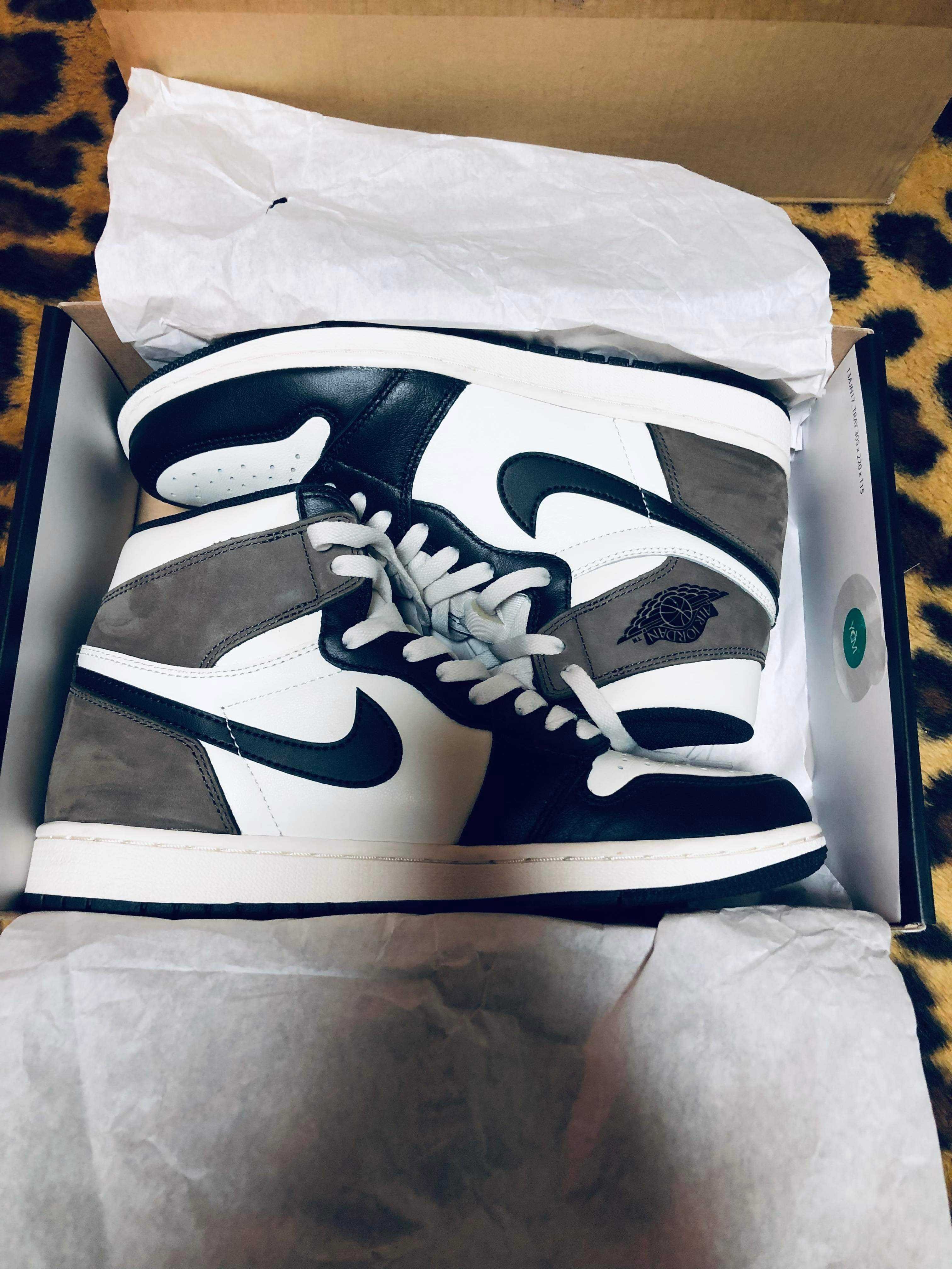 Nike Air Jordan 1 High OG "Sail/Dark Mocha/Black"