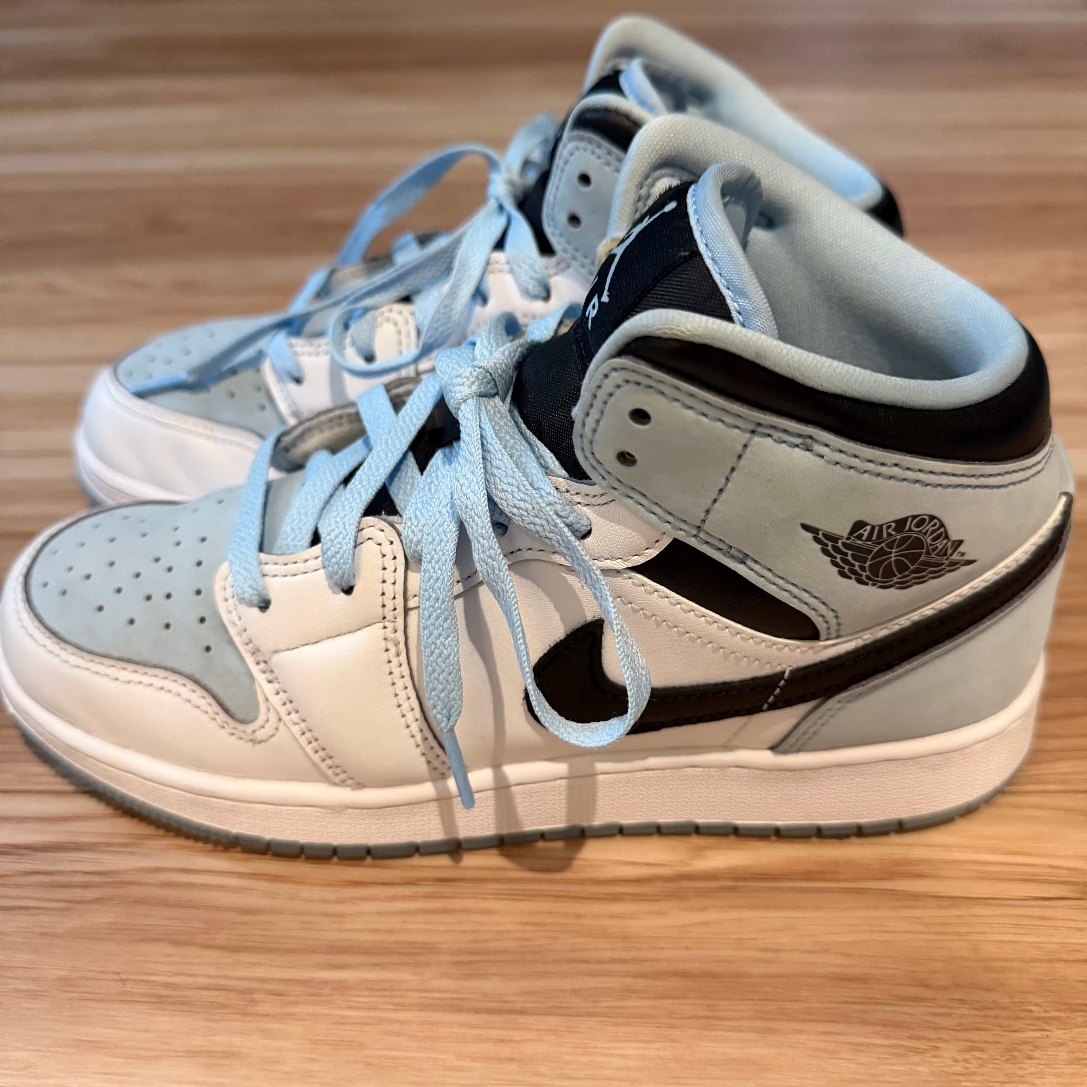 中古・古着通販NIKE (ナイキ) Air Jordan 1 Mid Ice Blue Nubuck NIKE 
