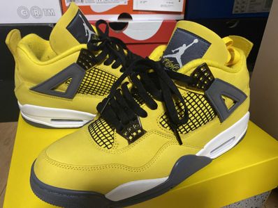 Nike Air Jordan 4 "Tour Yellow"