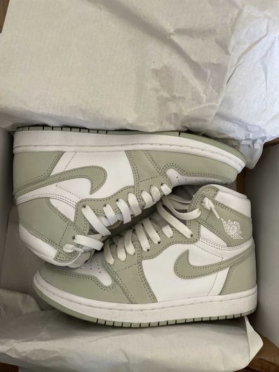 Nike Women's Air Jordan 1 High OG "Seafoam"