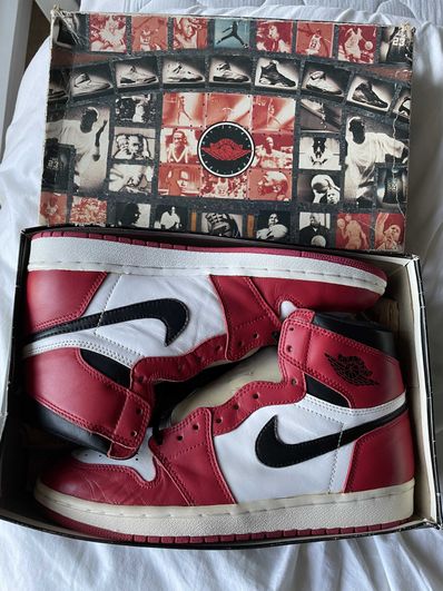 Nike Air Jordan 1 Retro High "Chicago" (2015)