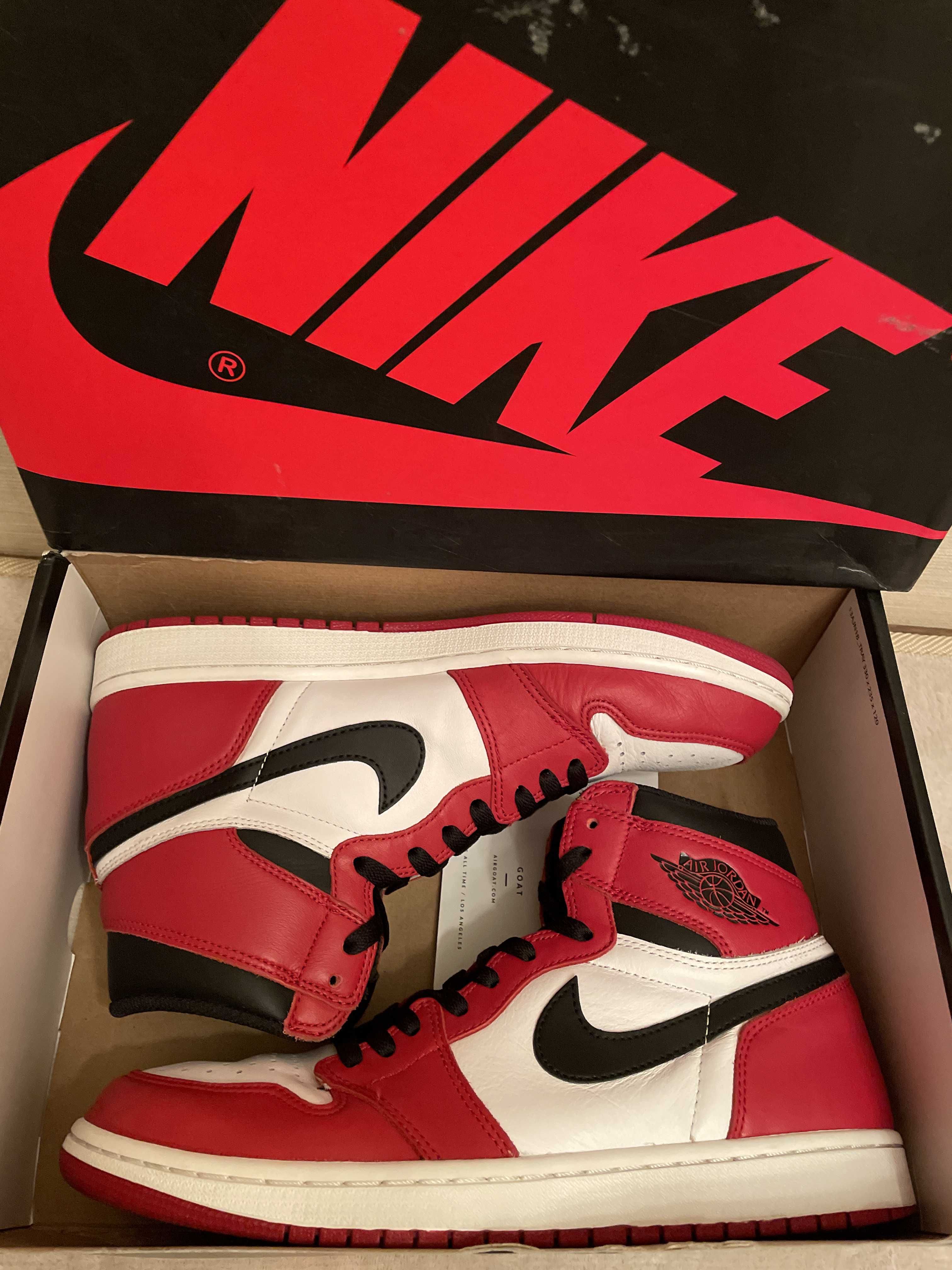 Nike Air Jordan 1 Retro High "Chicago" (2015)