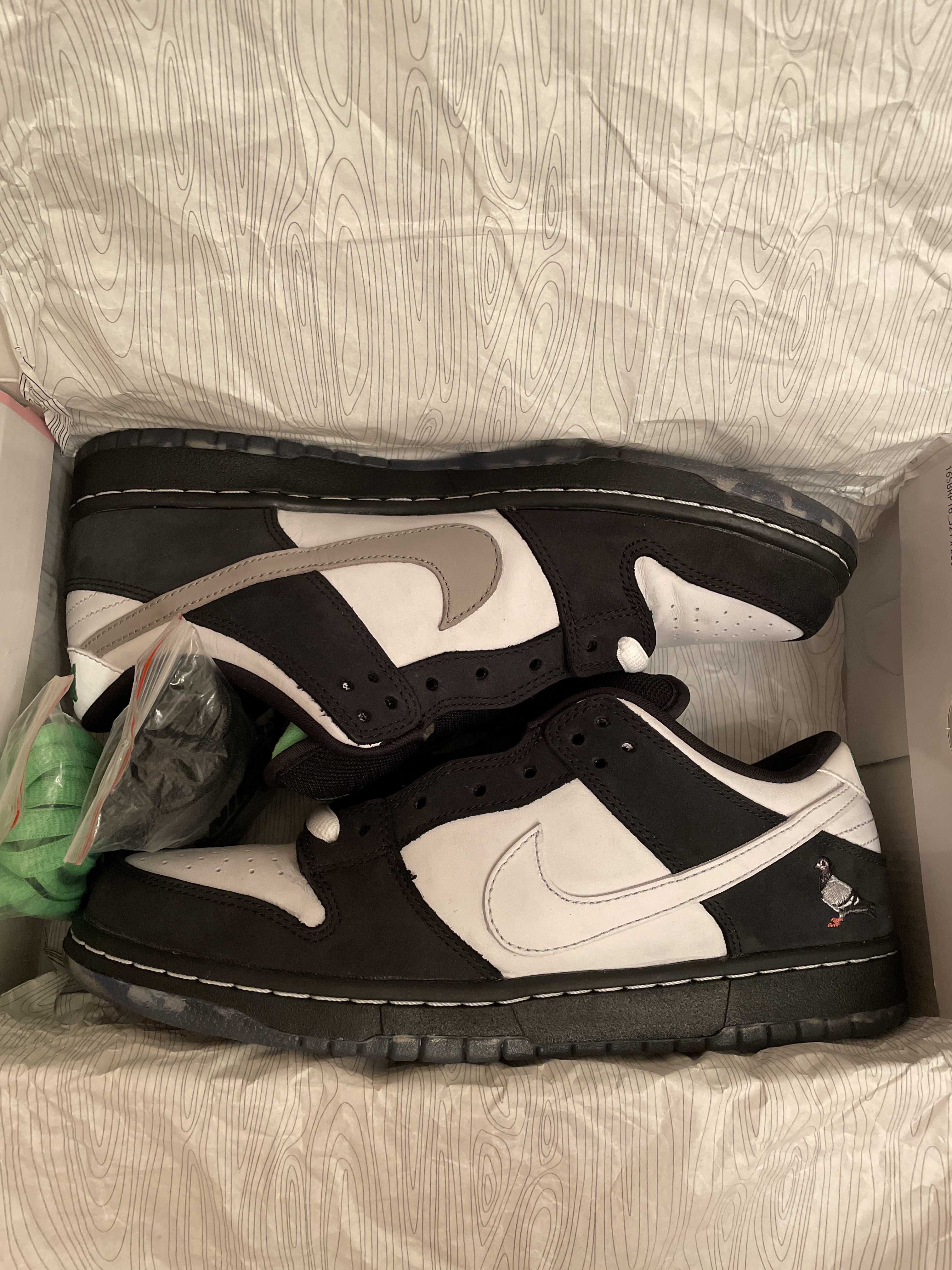 STAPLE × Nike SB Dunk Low "Pigeon Black/White"