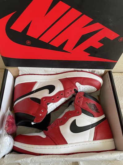 Nike Air Jordan 1 Retro High "Chicago" (2015)