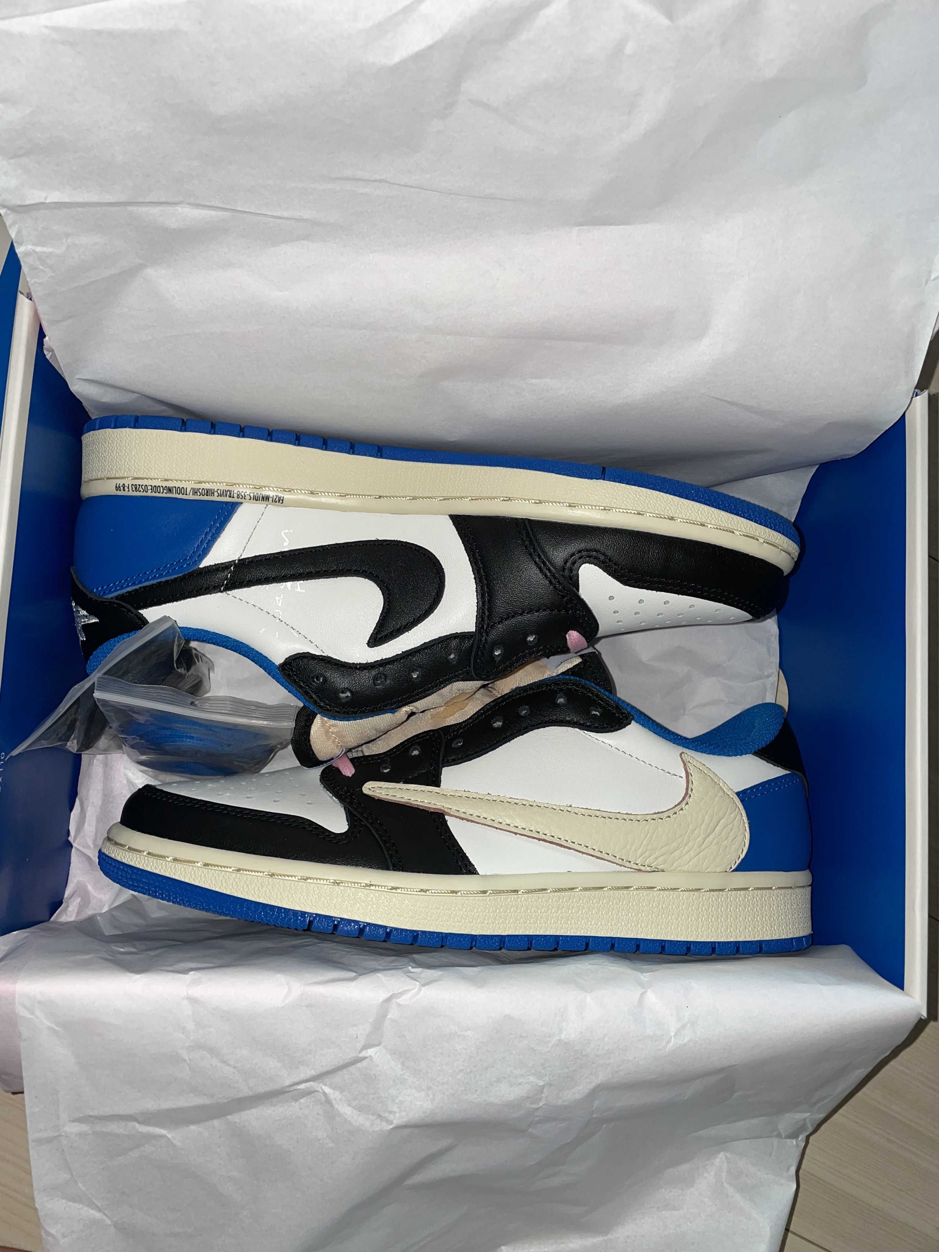 Travis Scott × fragment design × Nike Air Jordan 1 Low OG SP "Military Blue"