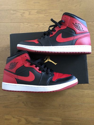 Nike Air Jordan 1 Mid "Bred"
