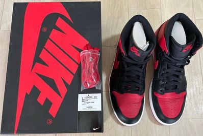 Nike Air Jordan 1 Retro High OG "Bred" (2013)