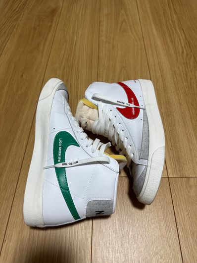 NIKE Women's MID BLAZER 77 "WHITE"