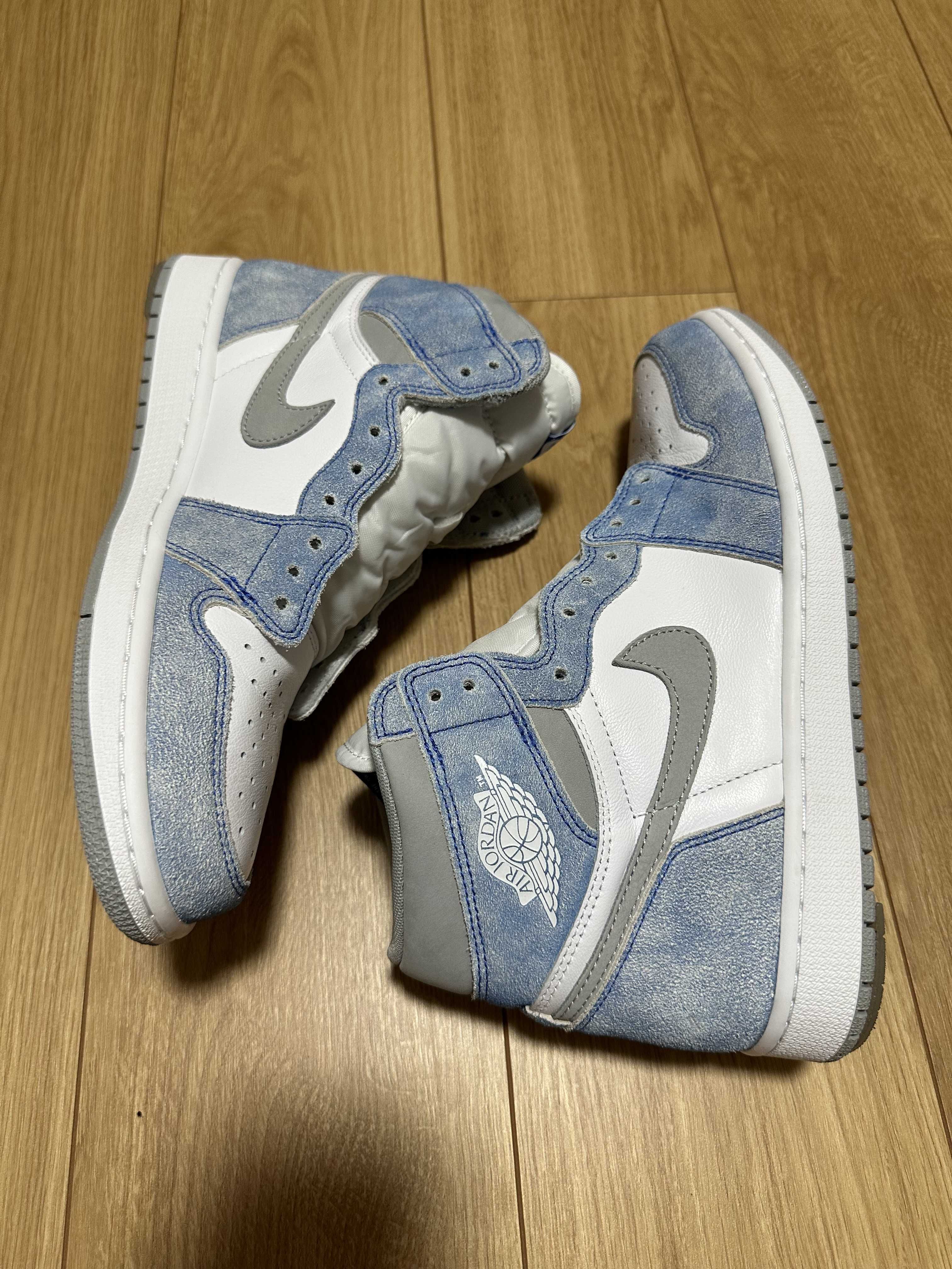Nike Air Jordan 1 High OG "Hyper Royal"