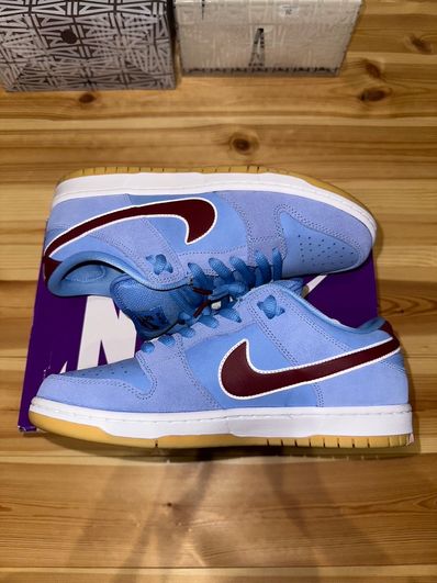 Nike SB Dunk Low Pro "Philadelphia Phillies/Valor Blue and Team Maroon"