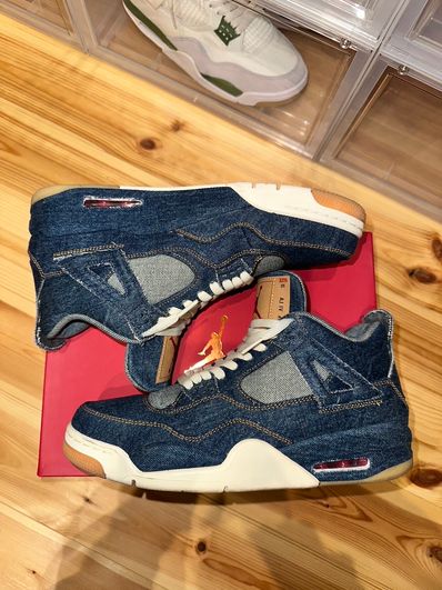 NIKE × LEVI’S AIR JORDAN 4 "DENIM"(タグ:®のみ)