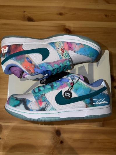 Futura × Nike SB Dunk Low "White and Geode Teal"