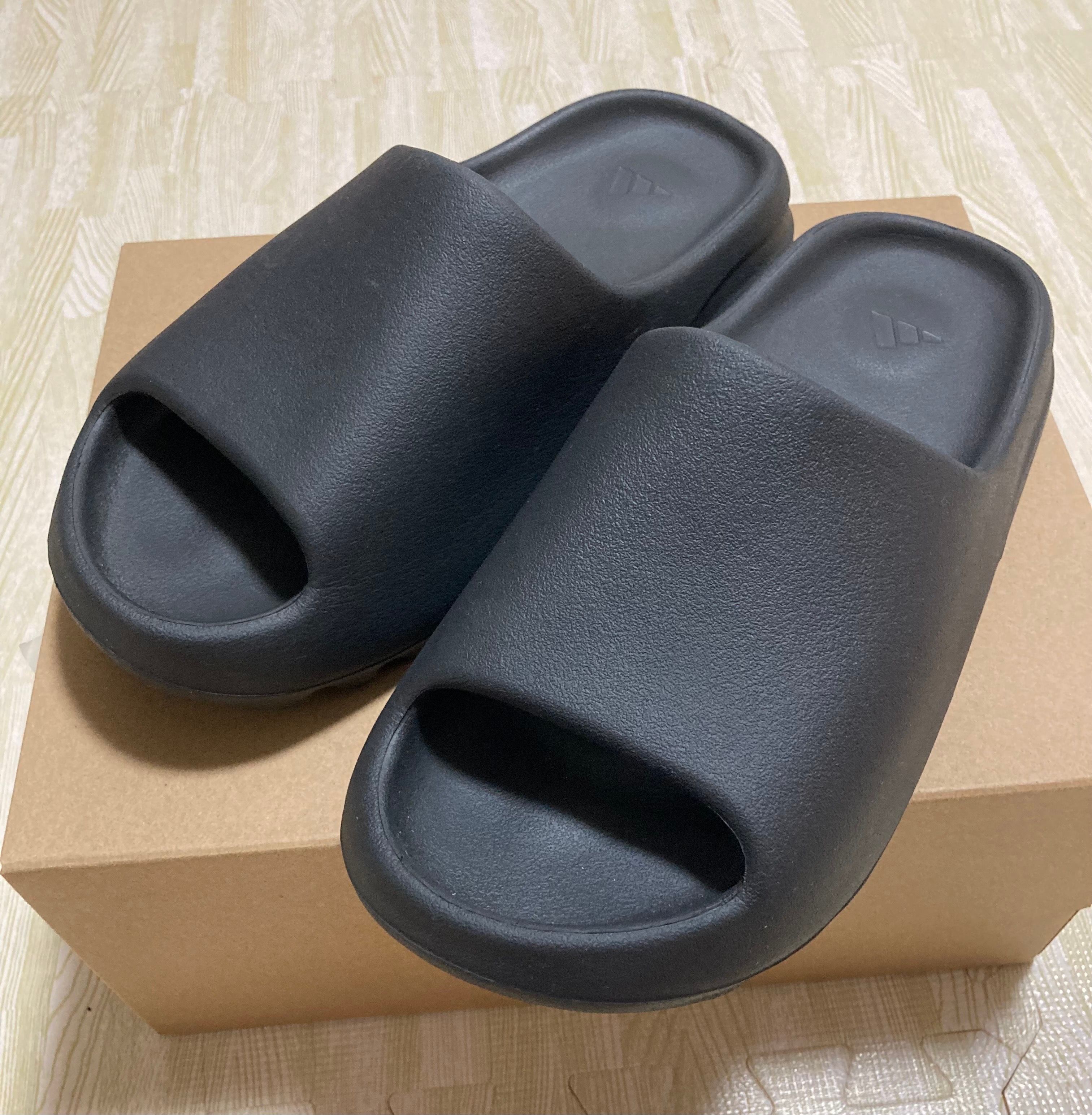 adidas YEEZY Slide "Onyx"