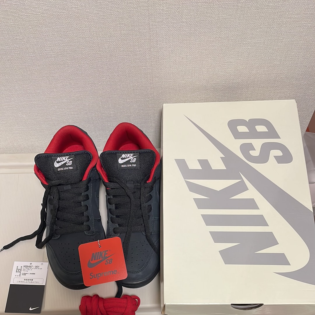 Supreme × Nike SB Dunk Low "Black" (25FW Week2)