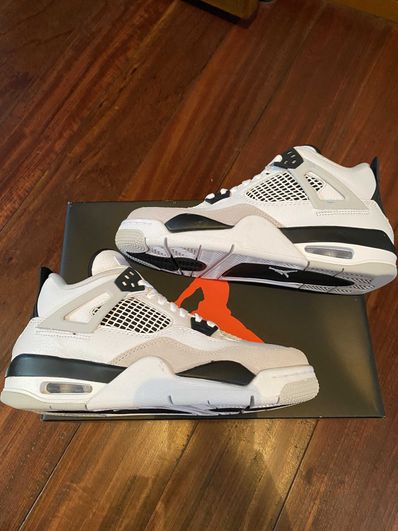 Nike GS Air Jordan 4 "Military Black"