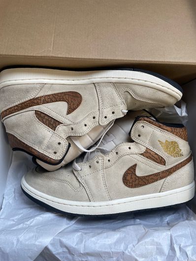 Nike Air Jordan 1 Mid SE "Brown Elephant/Safari"