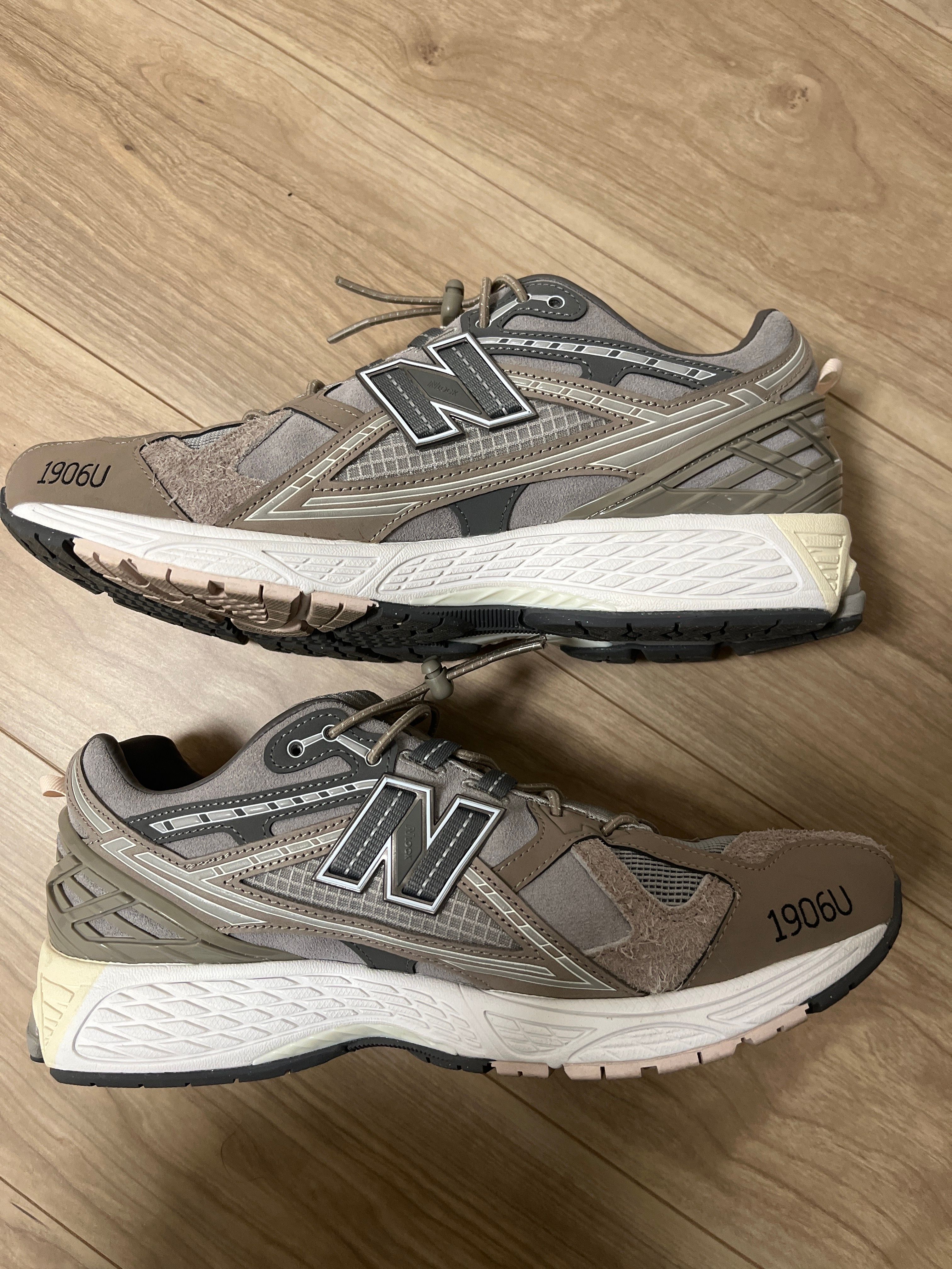 INVINCIBLE × N.HOOLYWOOD × New Balance 1906U "Gray Titan"