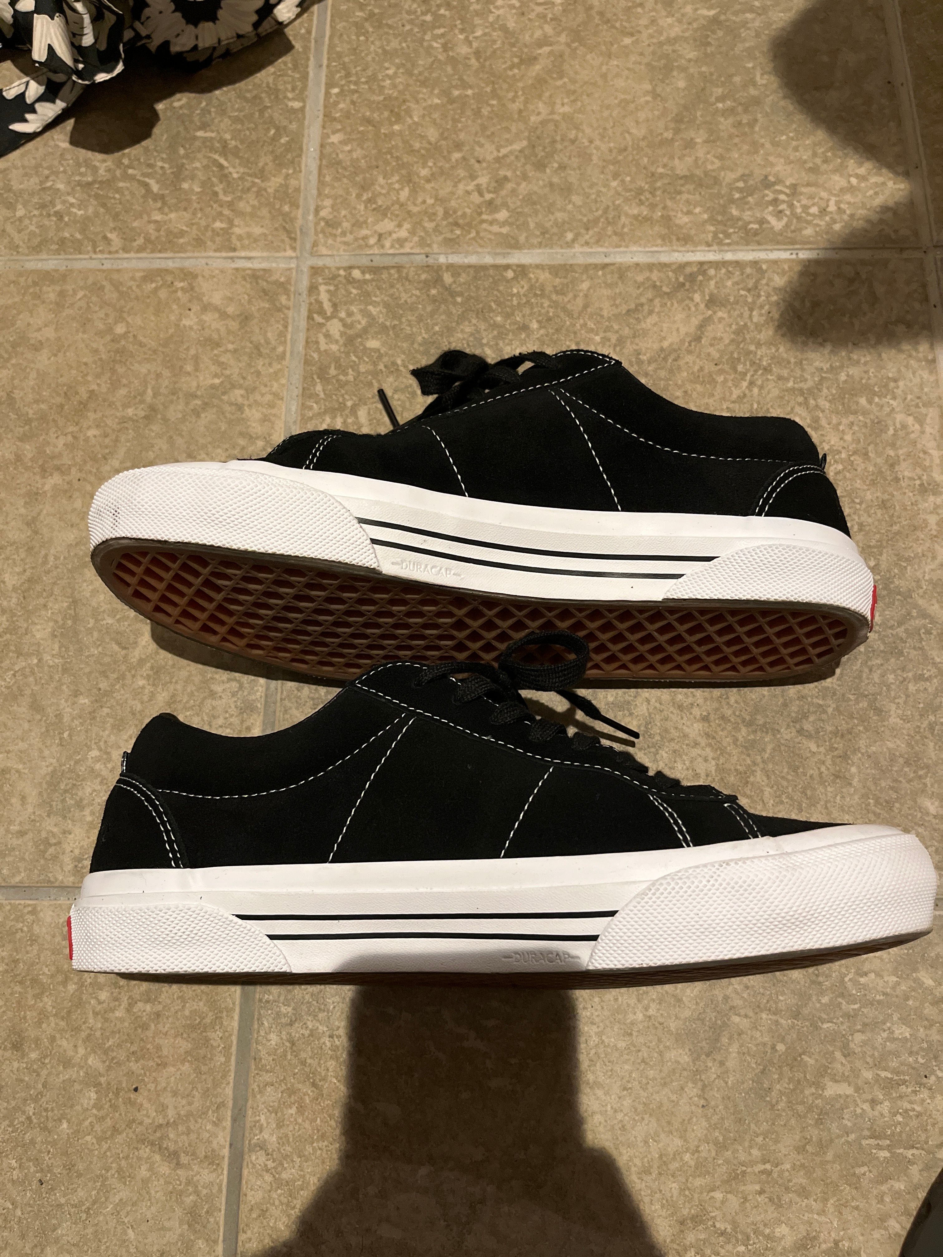Supreme × Vans Sid "Black"