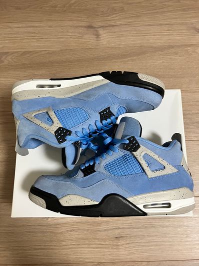 Nike Air Jordan 4 "University Blue"