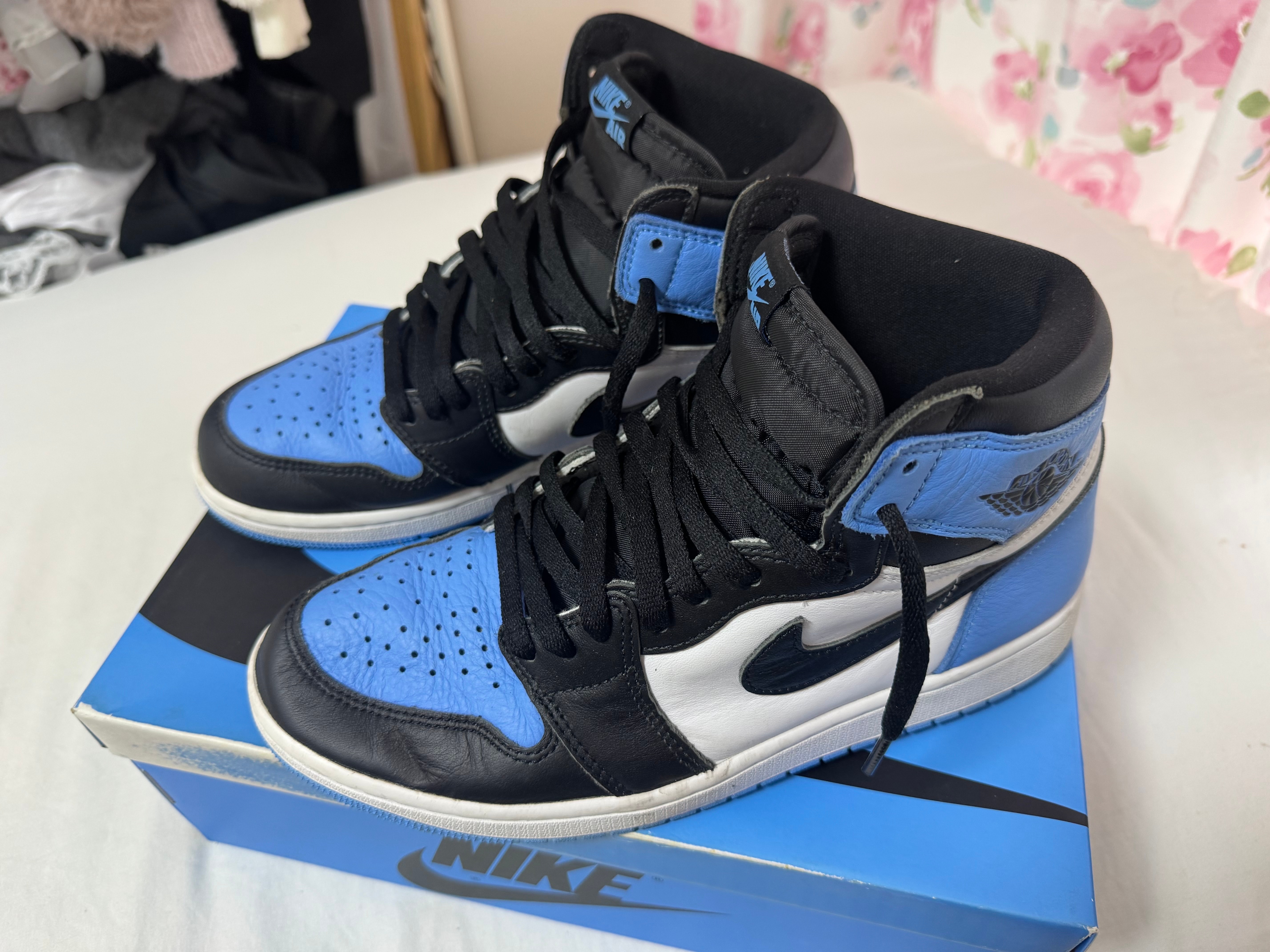 Nike Air Jordan 1 Retro High OG "University Blue/UNC Toe"
