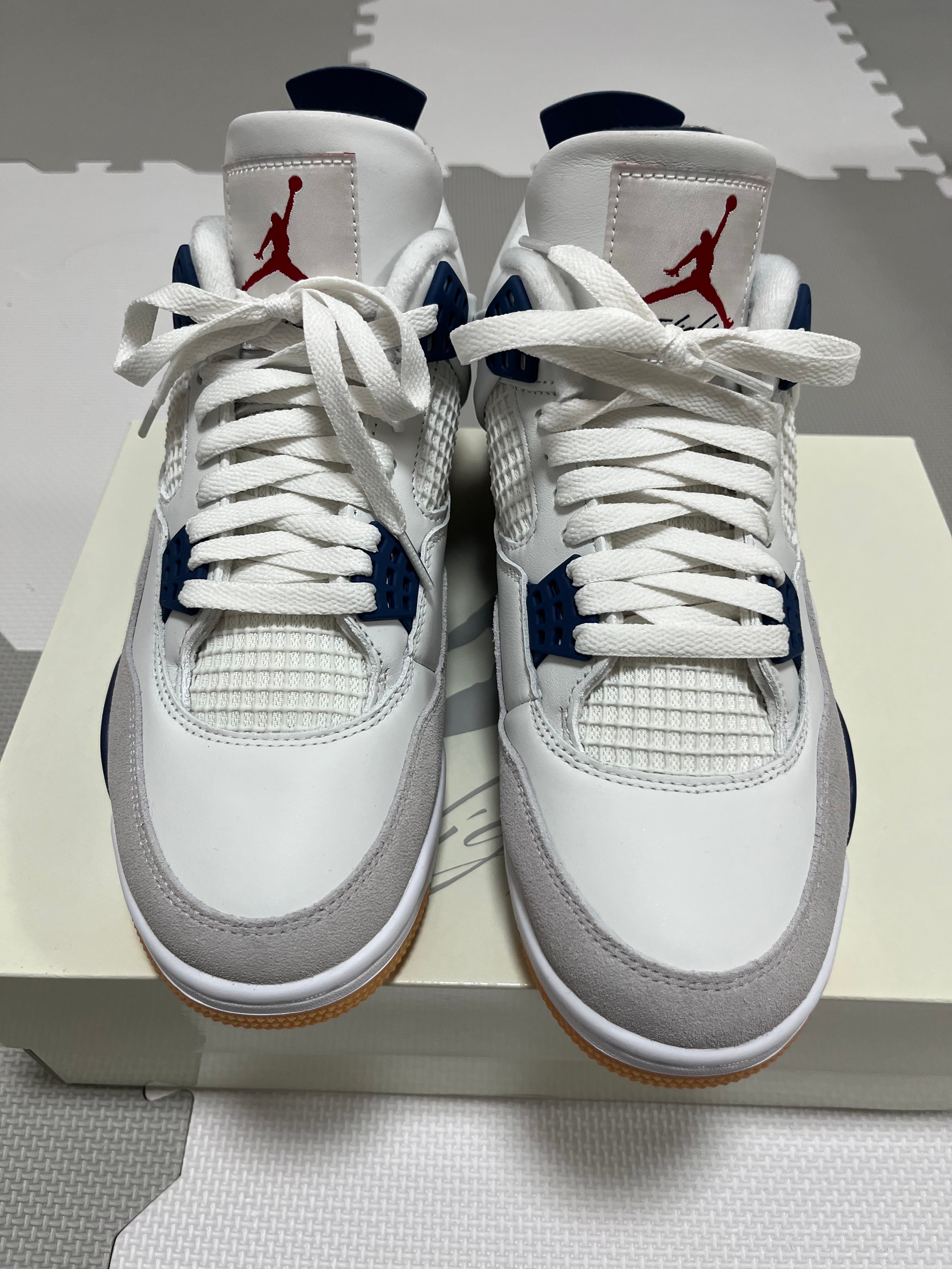Nike SB Air Jordan 4 Retro SP "Summit White/Navy"