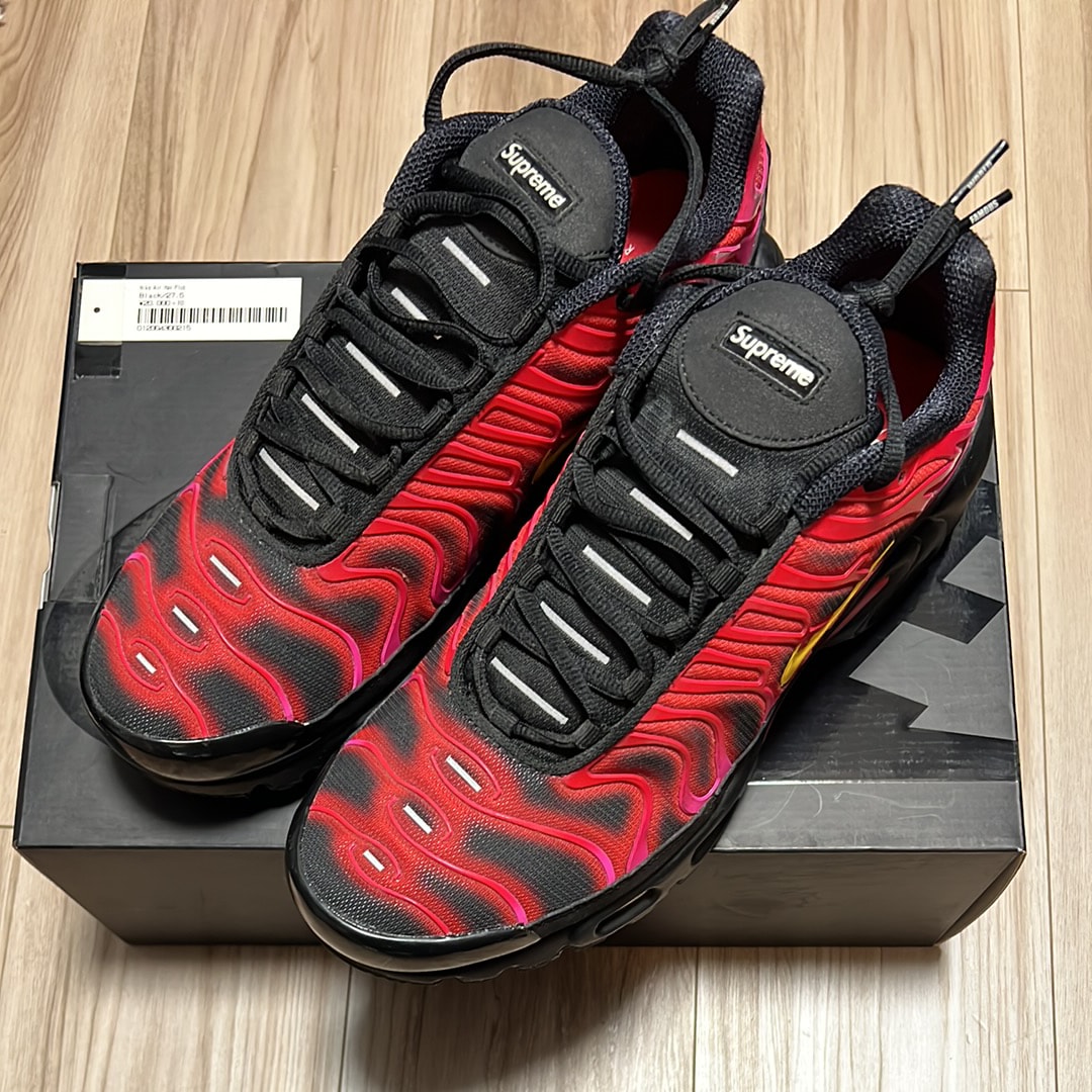 Supreme × Nike Air Max Plus "Hyper Grape"