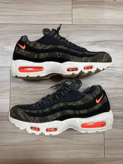 Carharte WIP × Nike Air Max 95 "Black/Sail/Total Orange"