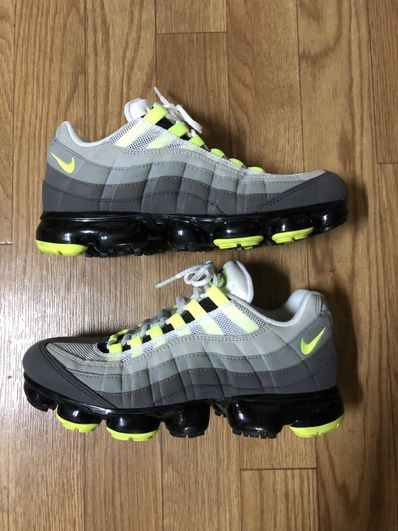 Nike Air Vapormax 95 "Neon"