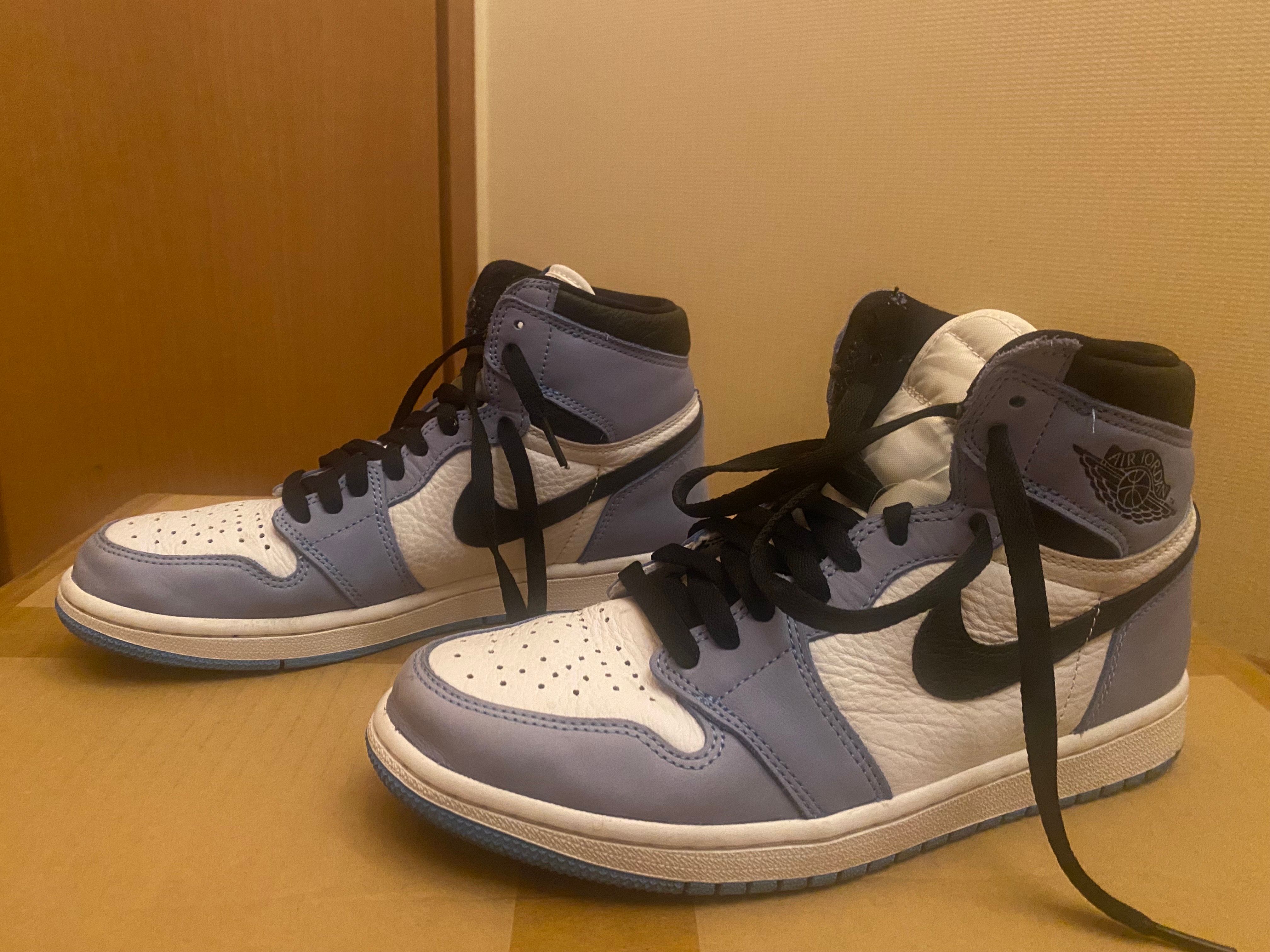 Nike Air Jordan 1 High OG "University Blue"