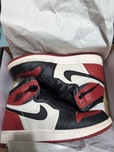 Nike GS Air Jordan 1 Retro High "Bred Toe"