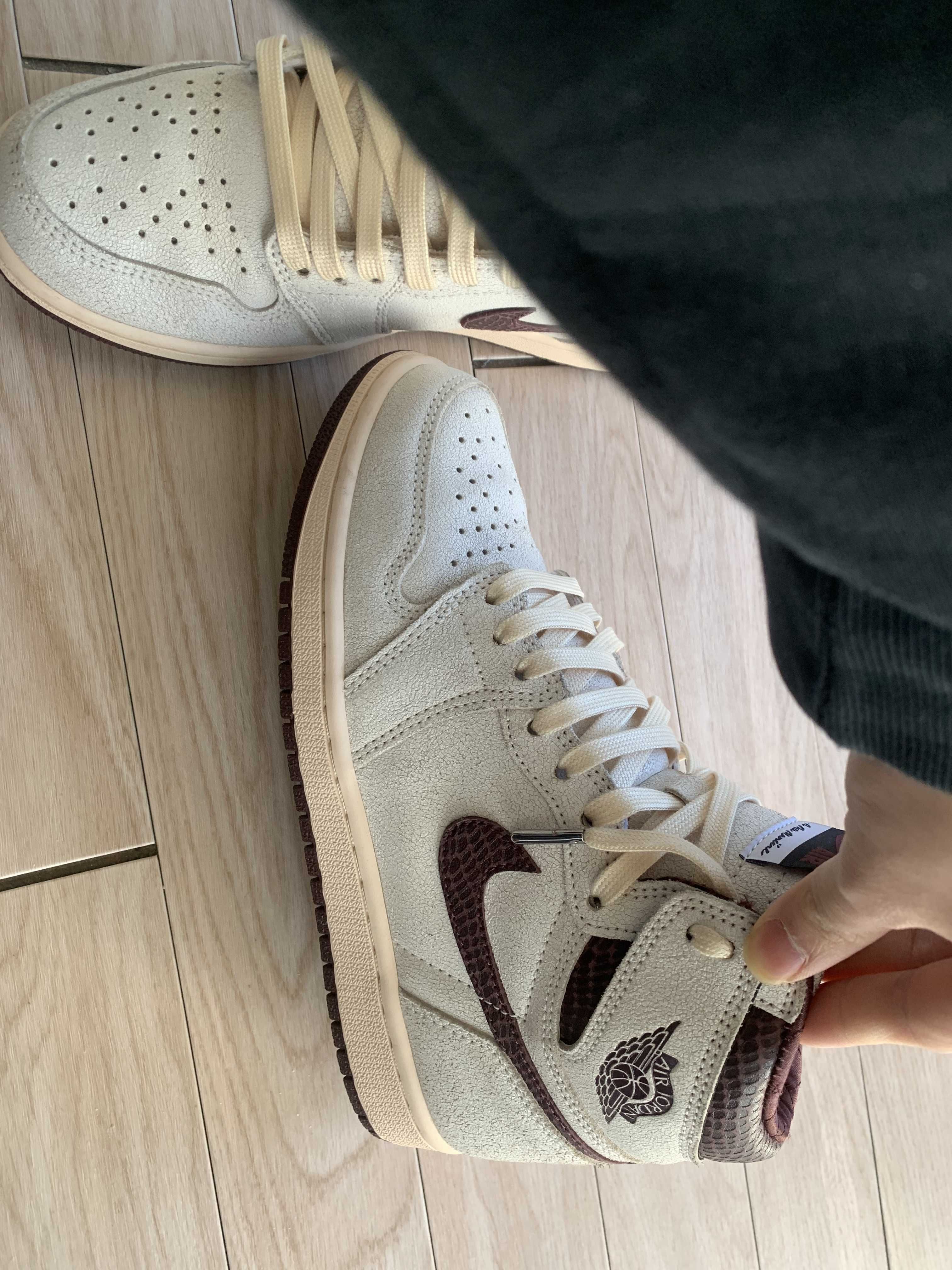 A Ma Maniere × Nike Air Jordan 1 Retro High OG "Sail and Burgundy"