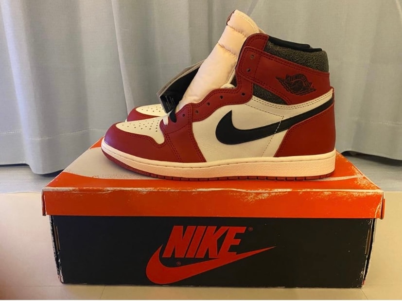 Nike Air Jordan 1 High OG "Lost & Found/Chicago"