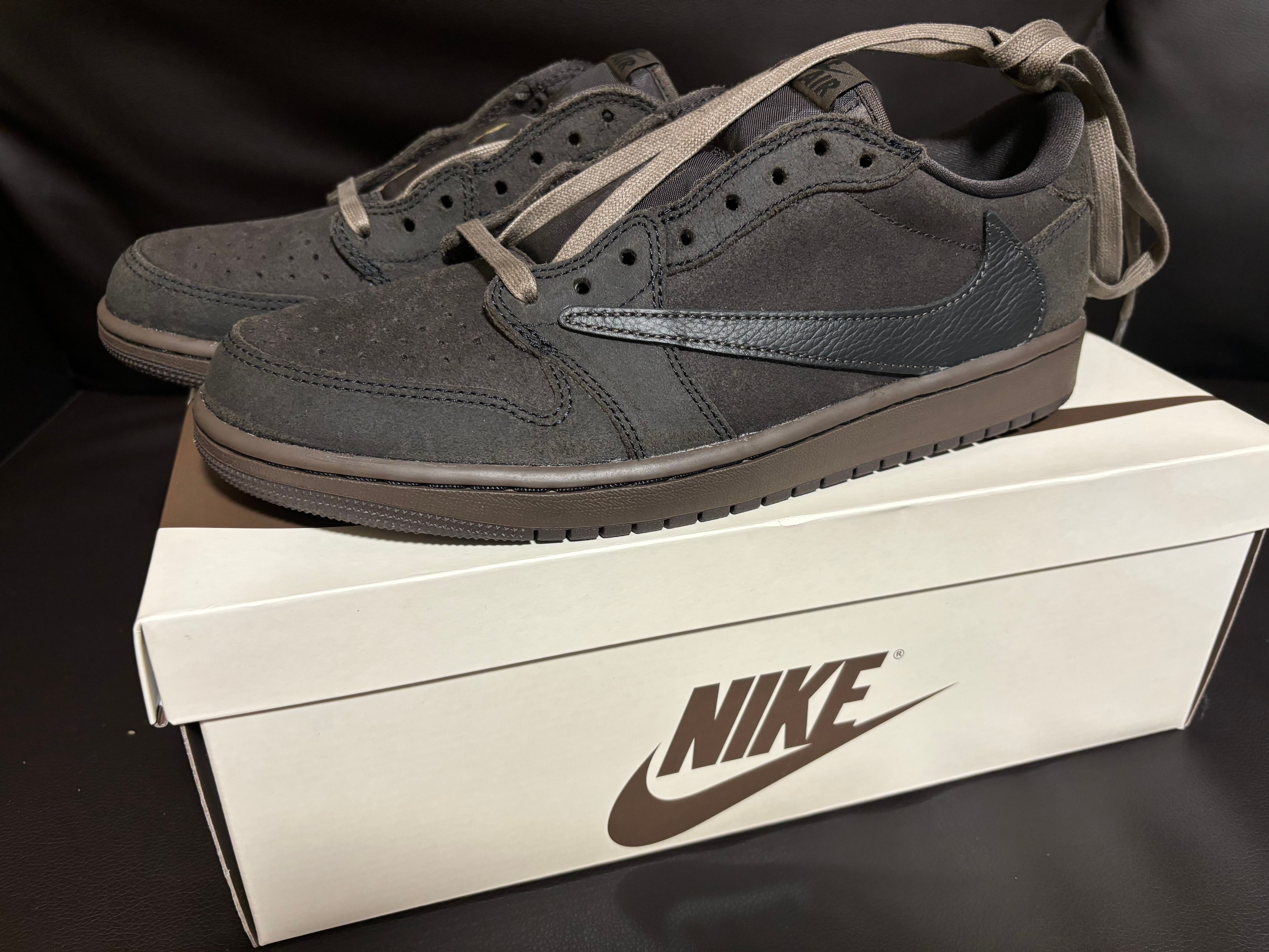 Travis Scott × Nike Air Jordan 1 Low OG SP "Velvet Brown and Dark Mocha"