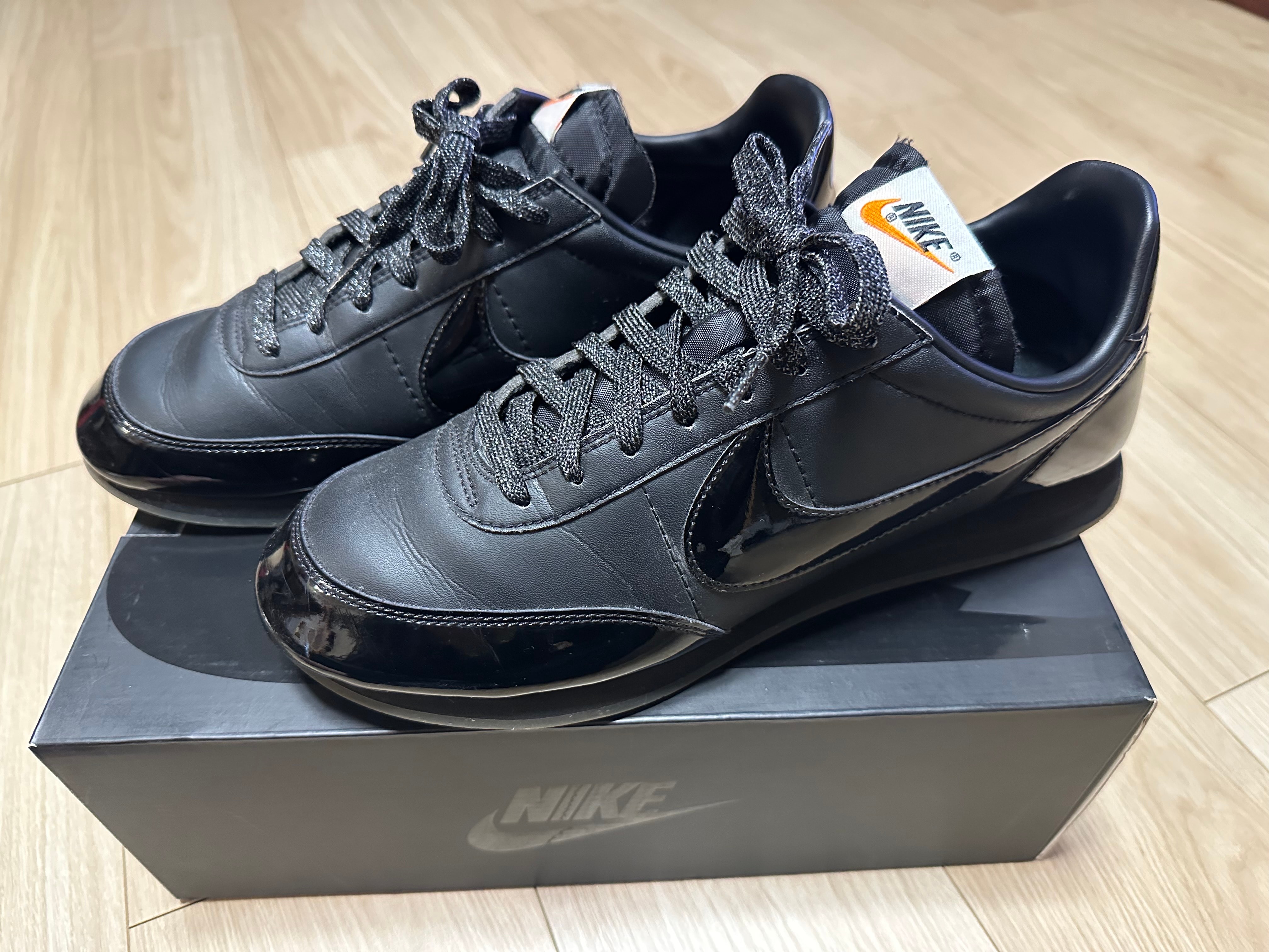 BLACK COMME des GARCONS × Nike Night Track "Black"